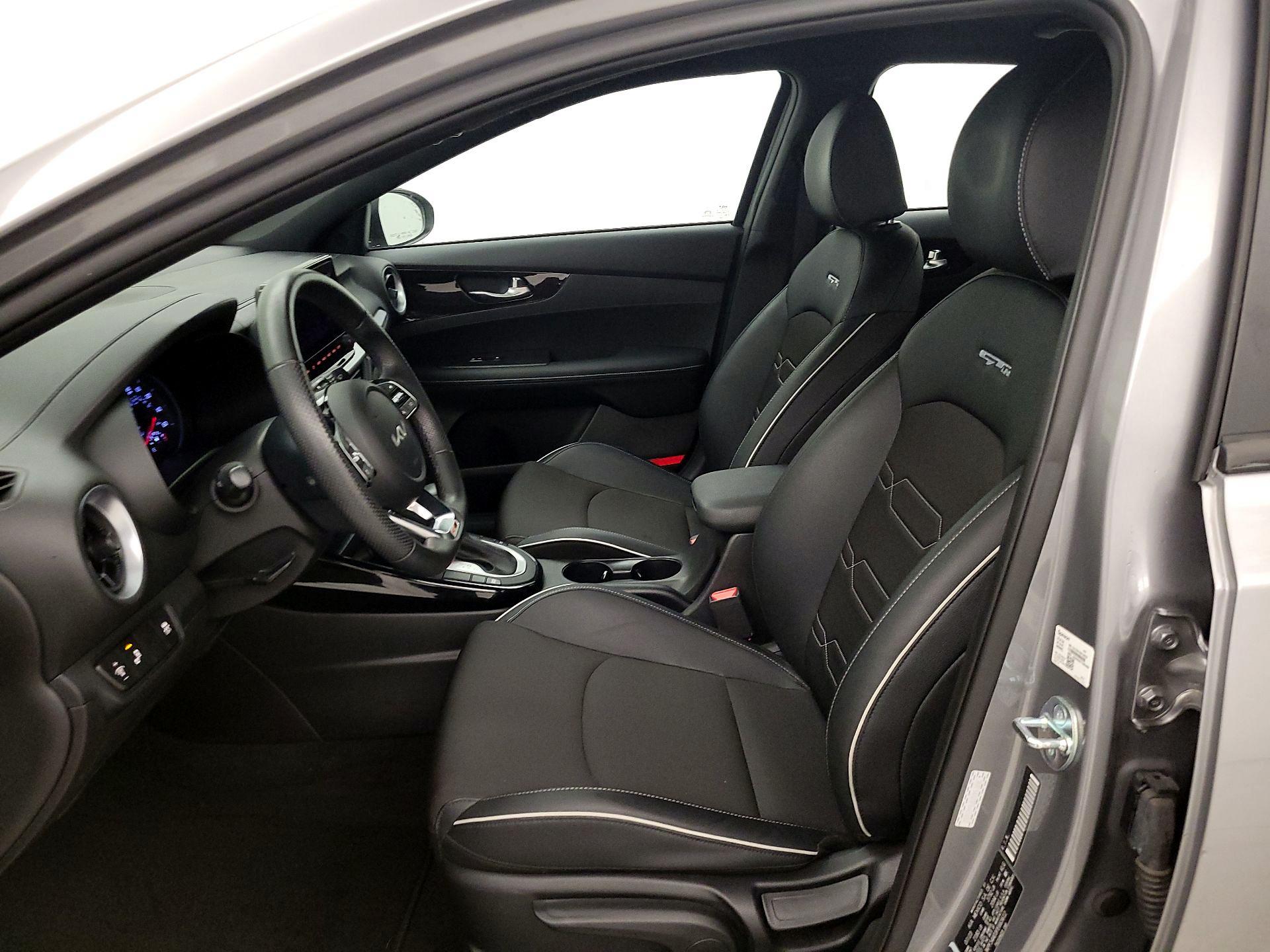 Thumbnail: 2023 Kia Forte - 11