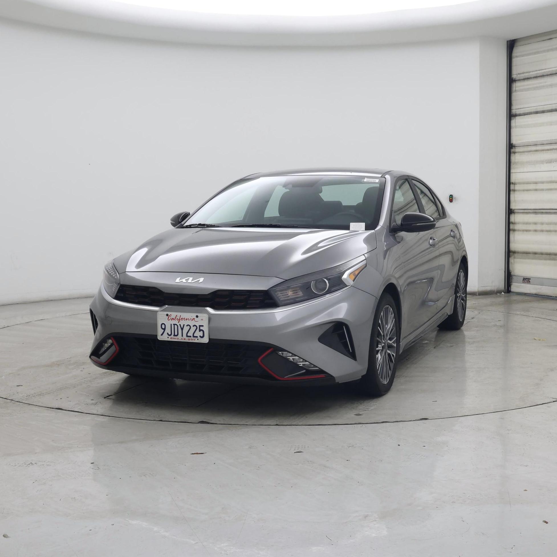 Thumbnail: 2023 Kia Forte - 4