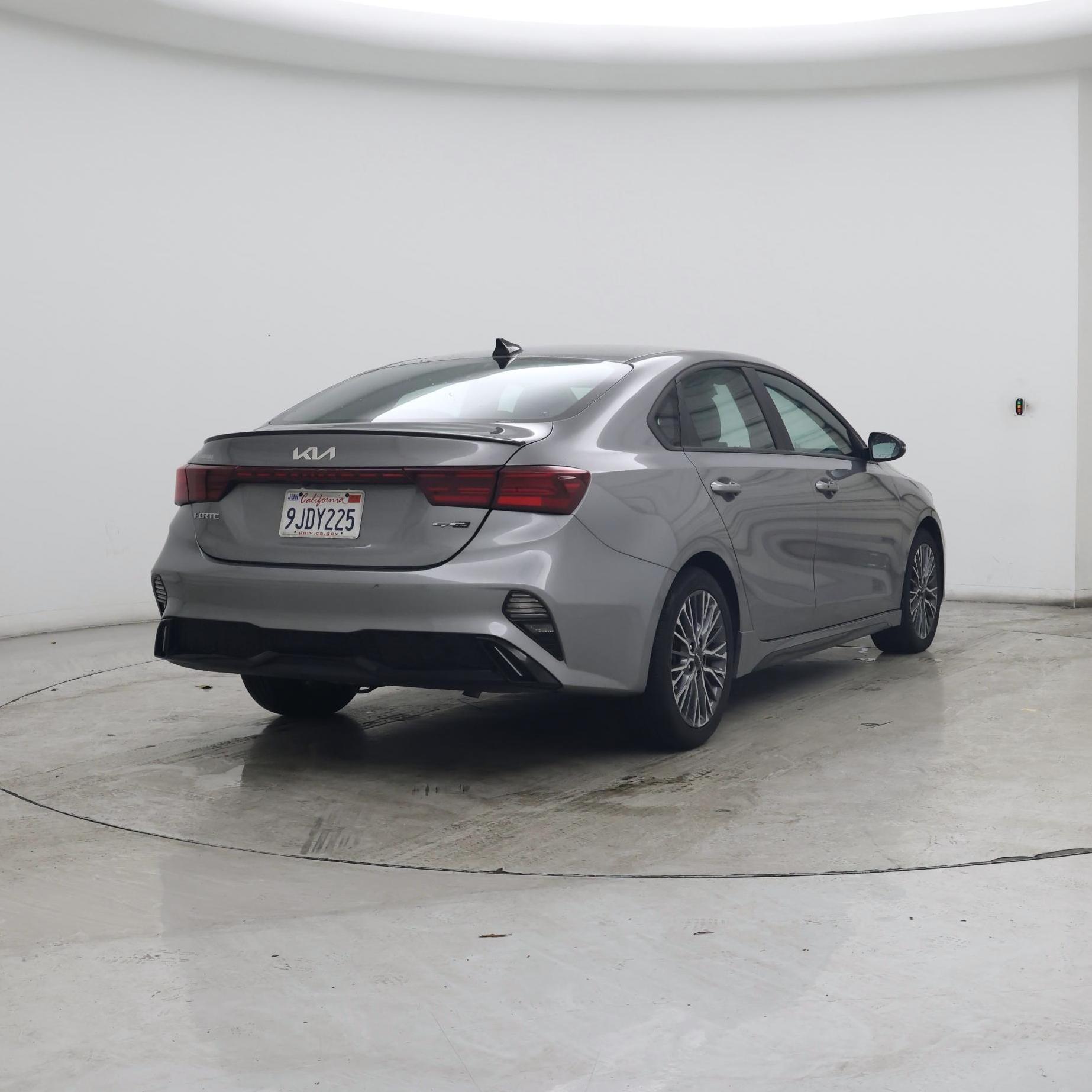 Thumbnail: 2023 Kia Forte - 8