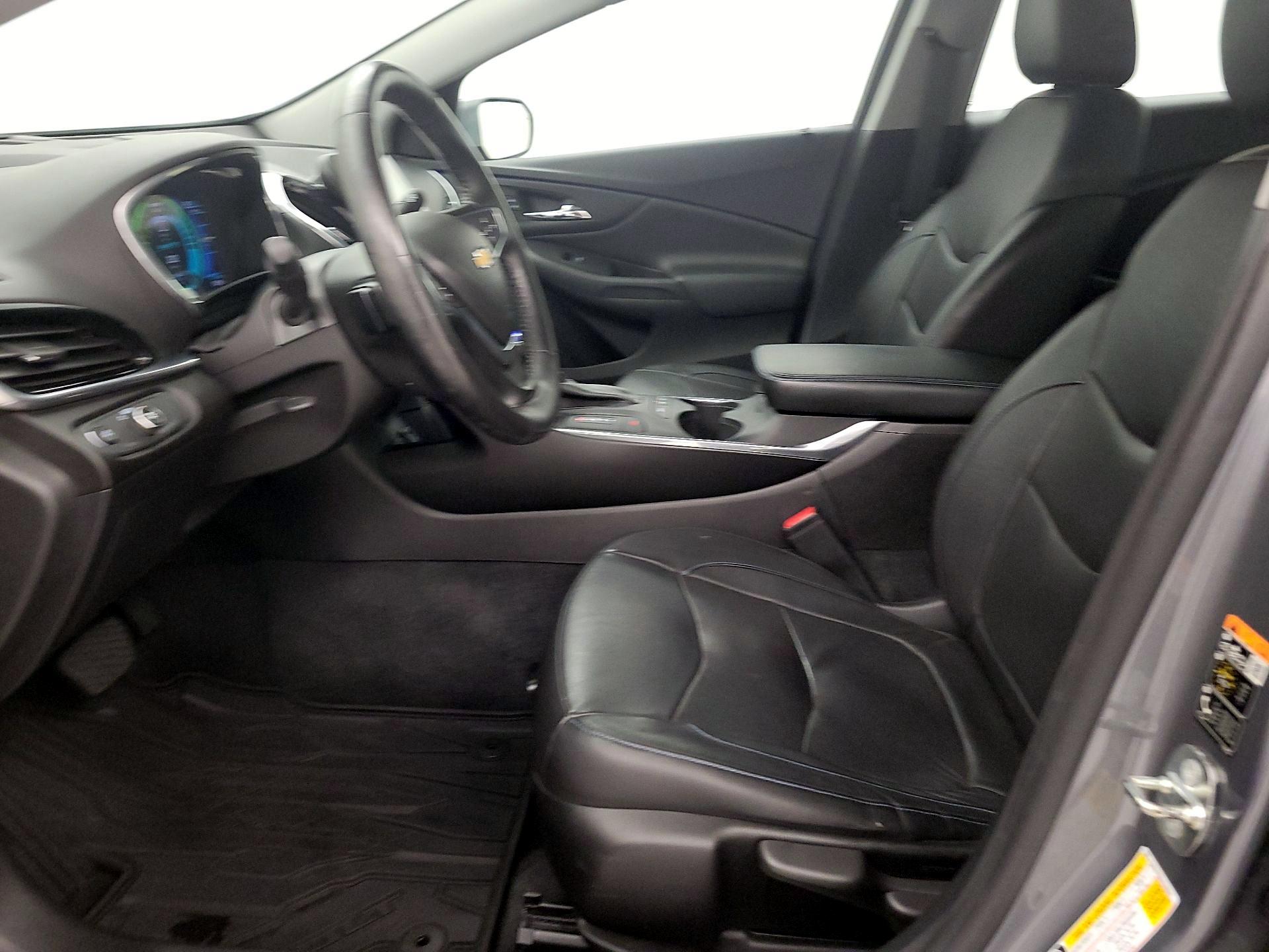 Thumbnail: 2018 Chevrolet Volt - 11