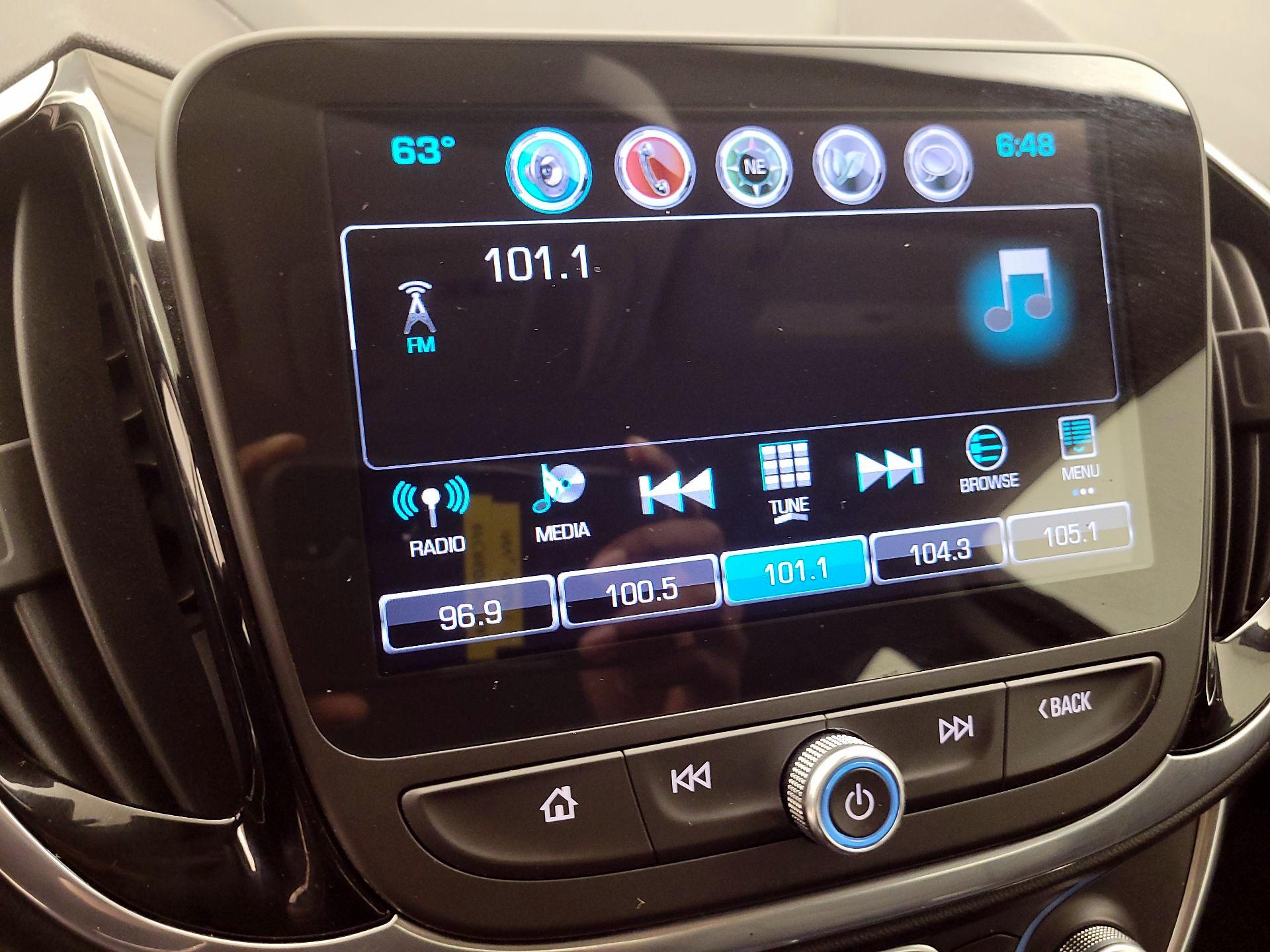 Thumbnail: 2018 Chevrolet Volt - 14