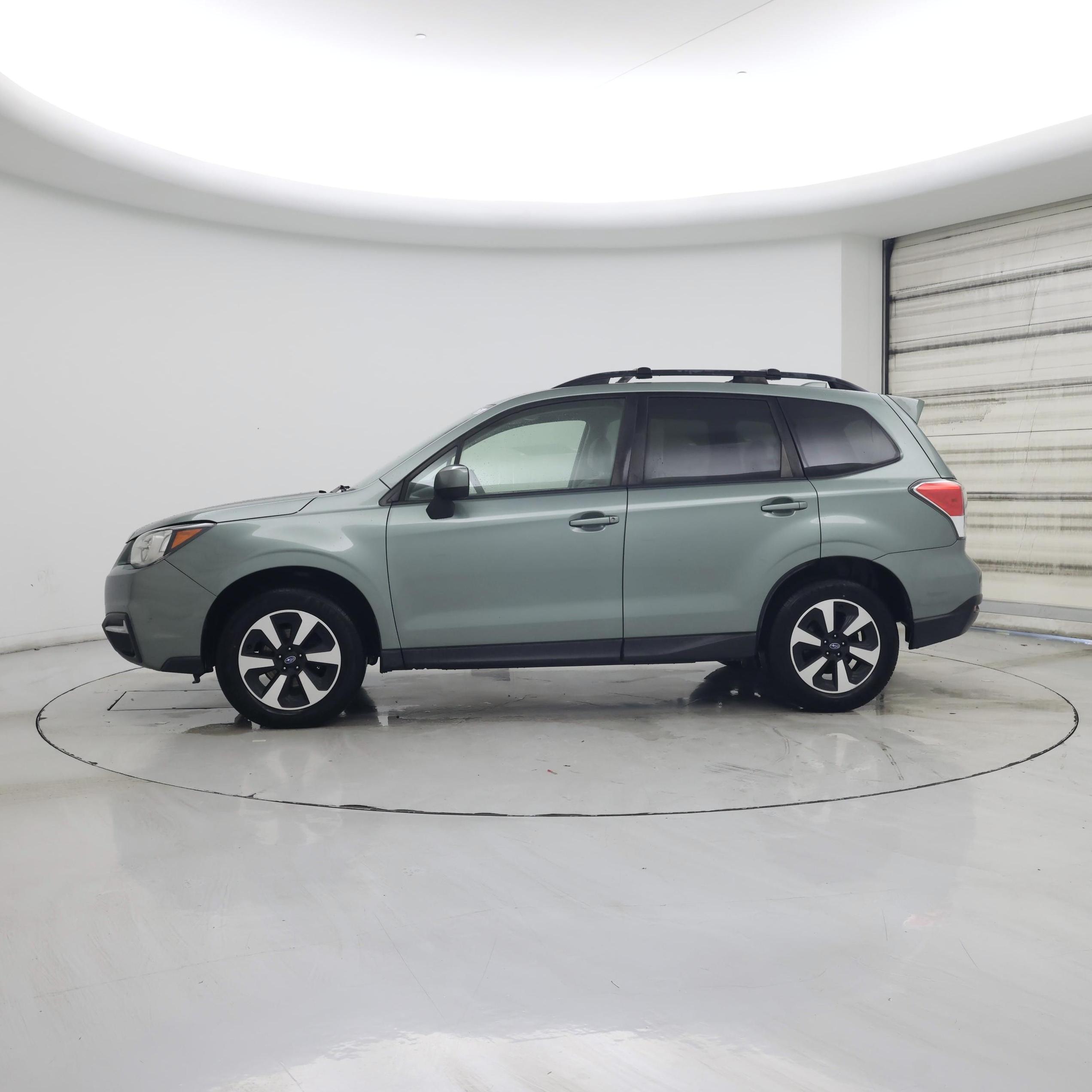 Thumbnail: 2017 Subaru Forester - 3