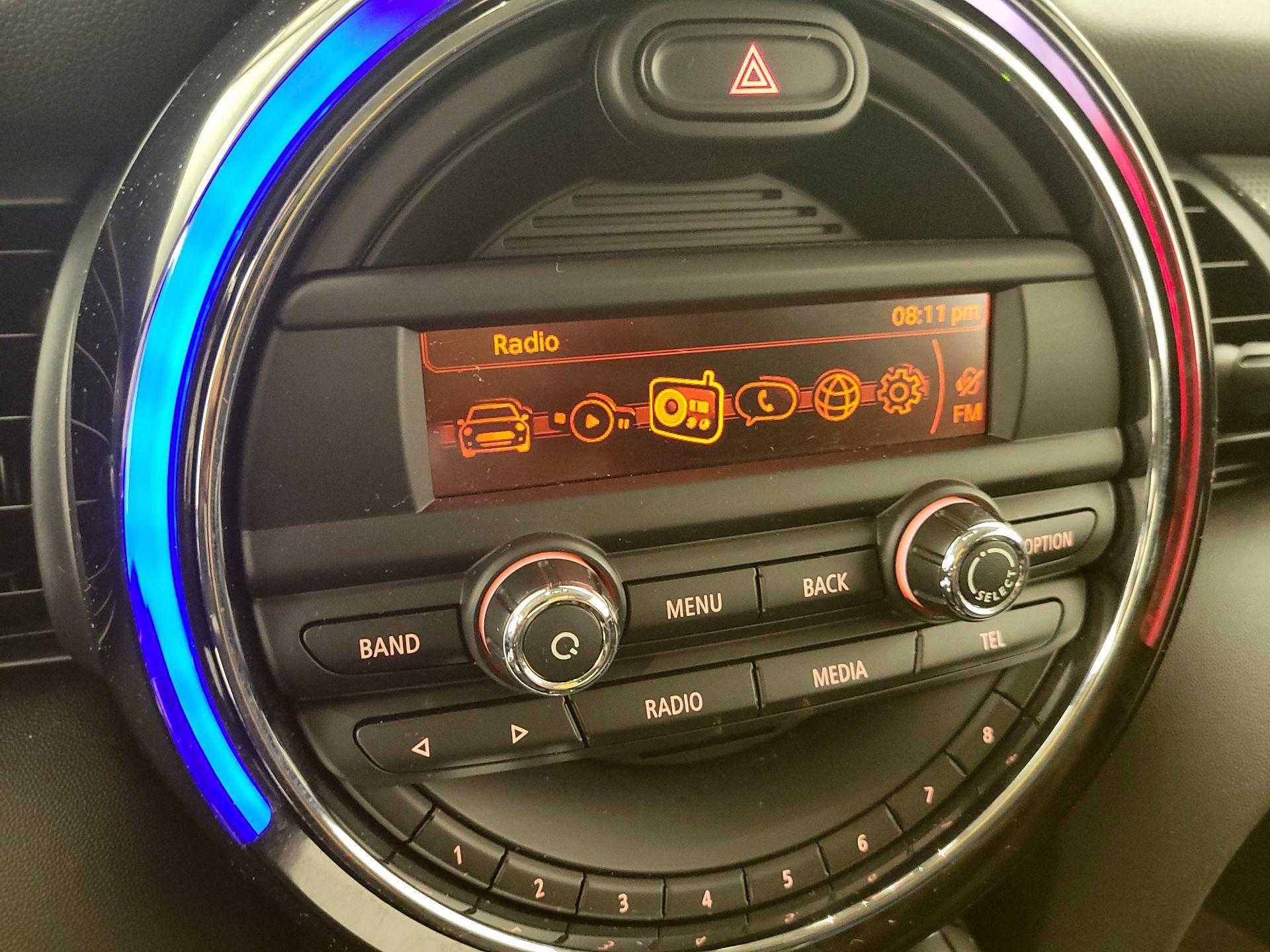 Thumbnail: 2015 MINI Cooper Hardtop - 13