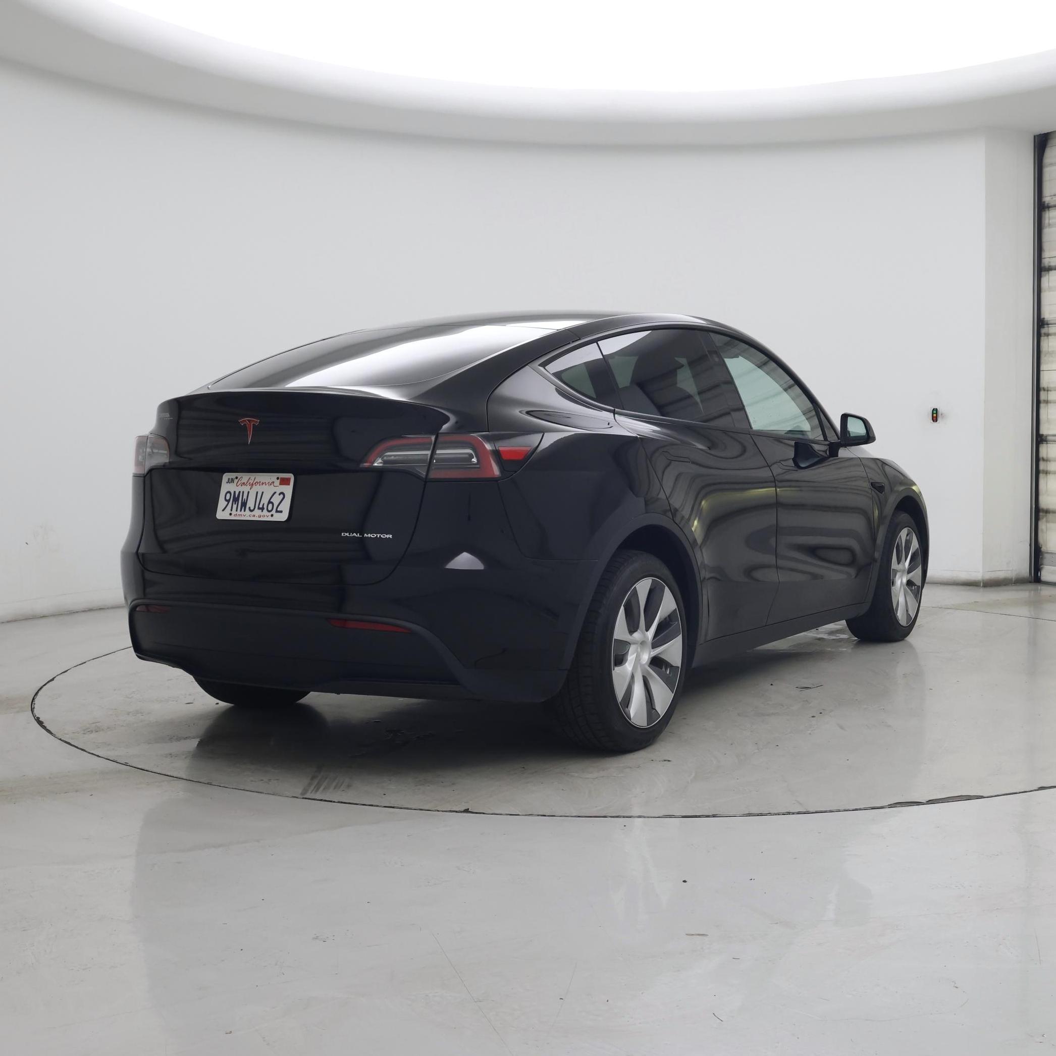 Thumbnail: 2024 Tesla Model Y - 8