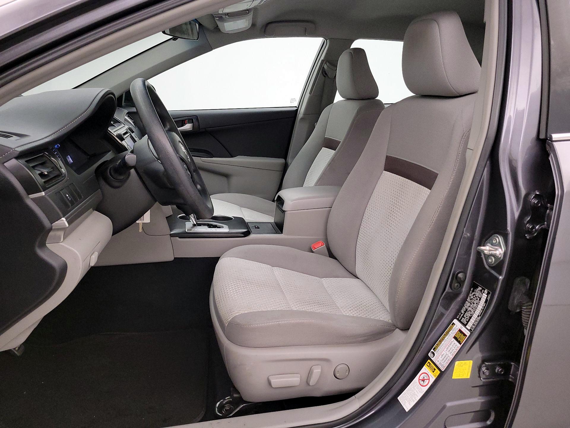 Thumbnail: 2014 Toyota Camry - 11