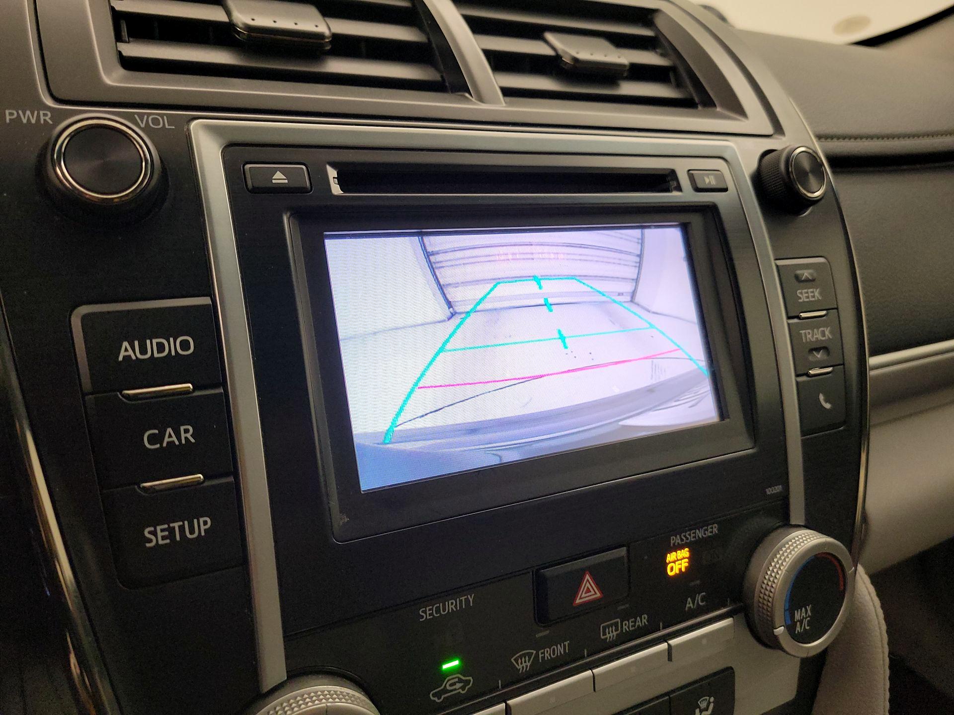 Thumbnail: 2014 Toyota Camry - 13