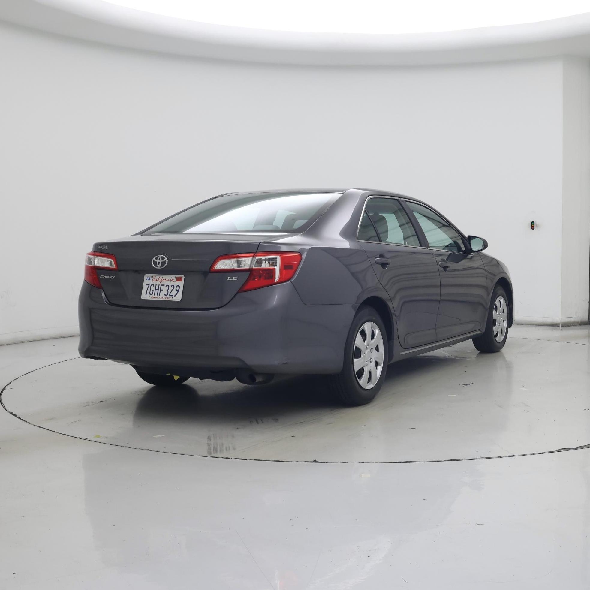 Thumbnail: 2014 Toyota Camry - 8