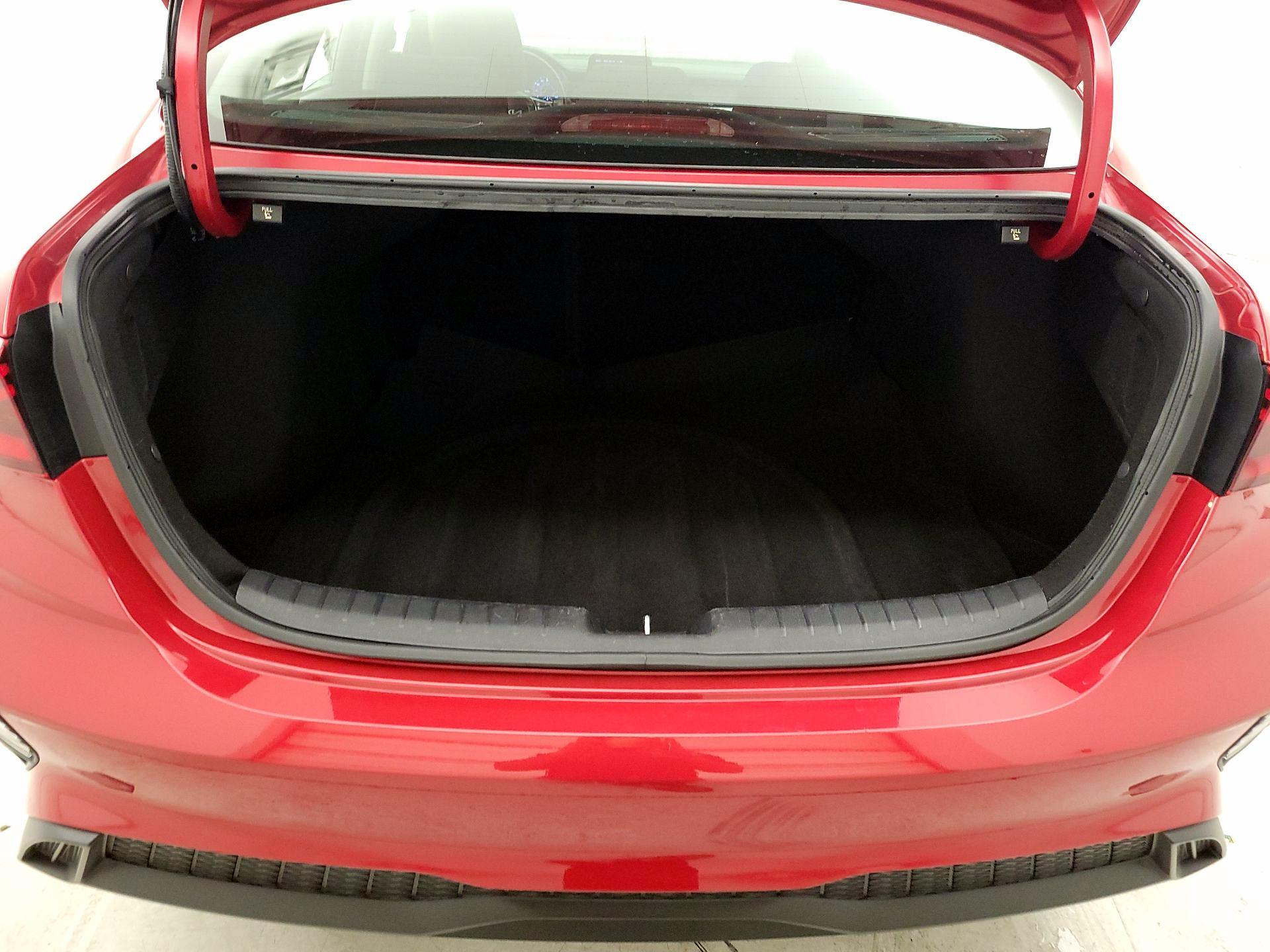 Thumbnail: 2024 Kia Forte - 18