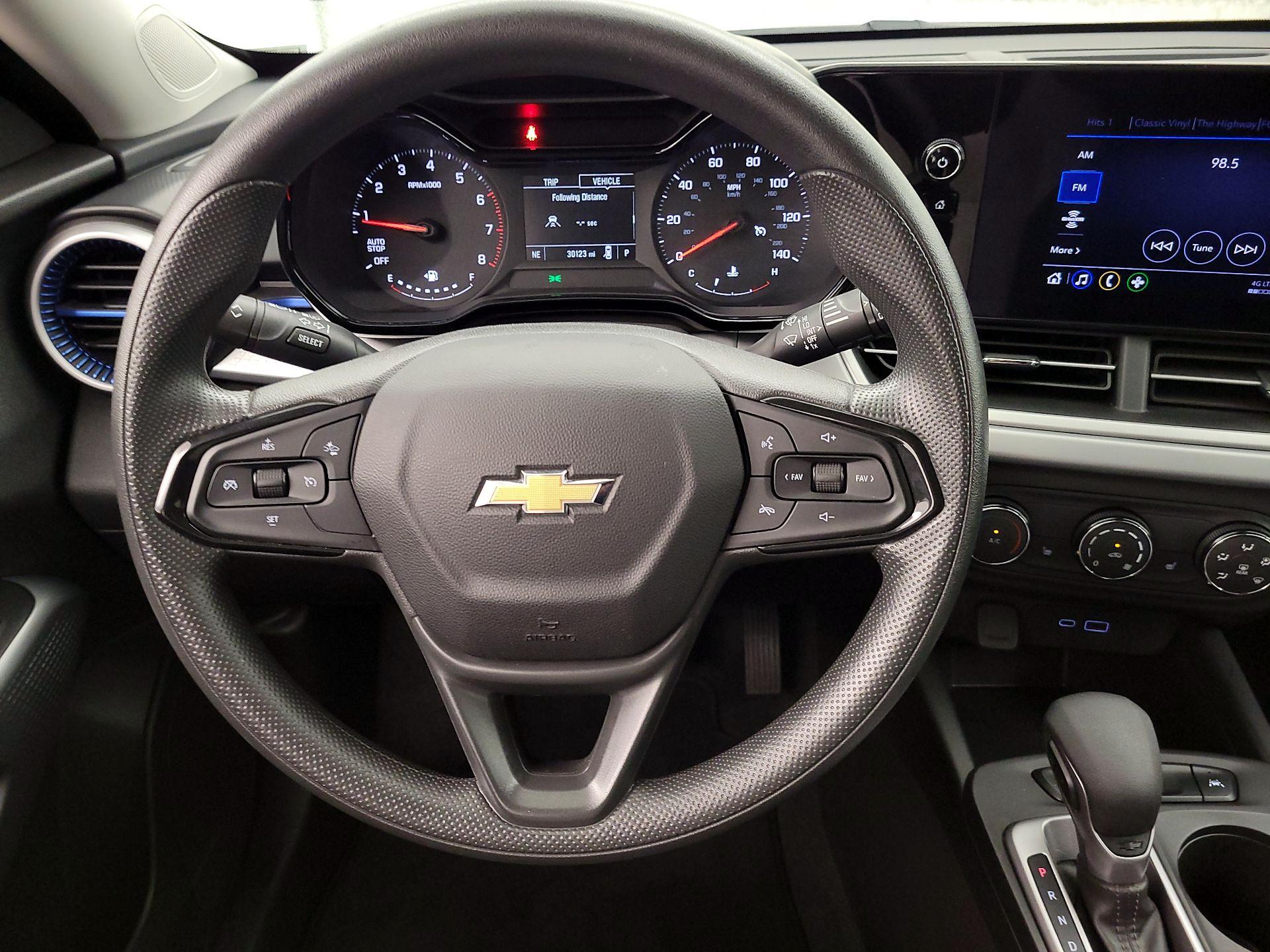 Thumbnail: 2024 Chevrolet Trax - 10