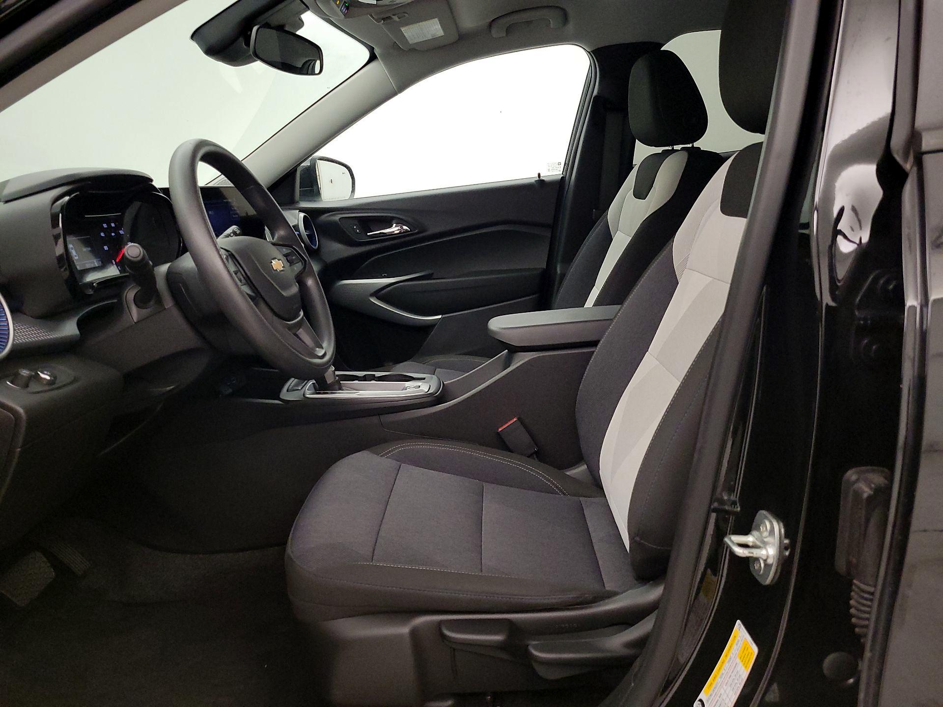 Thumbnail: 2024 Chevrolet Trax - 11