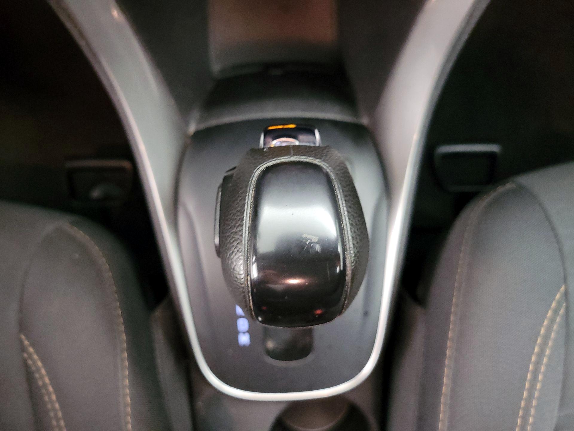 Thumbnail: 2019 Chevrolet Trax - 17