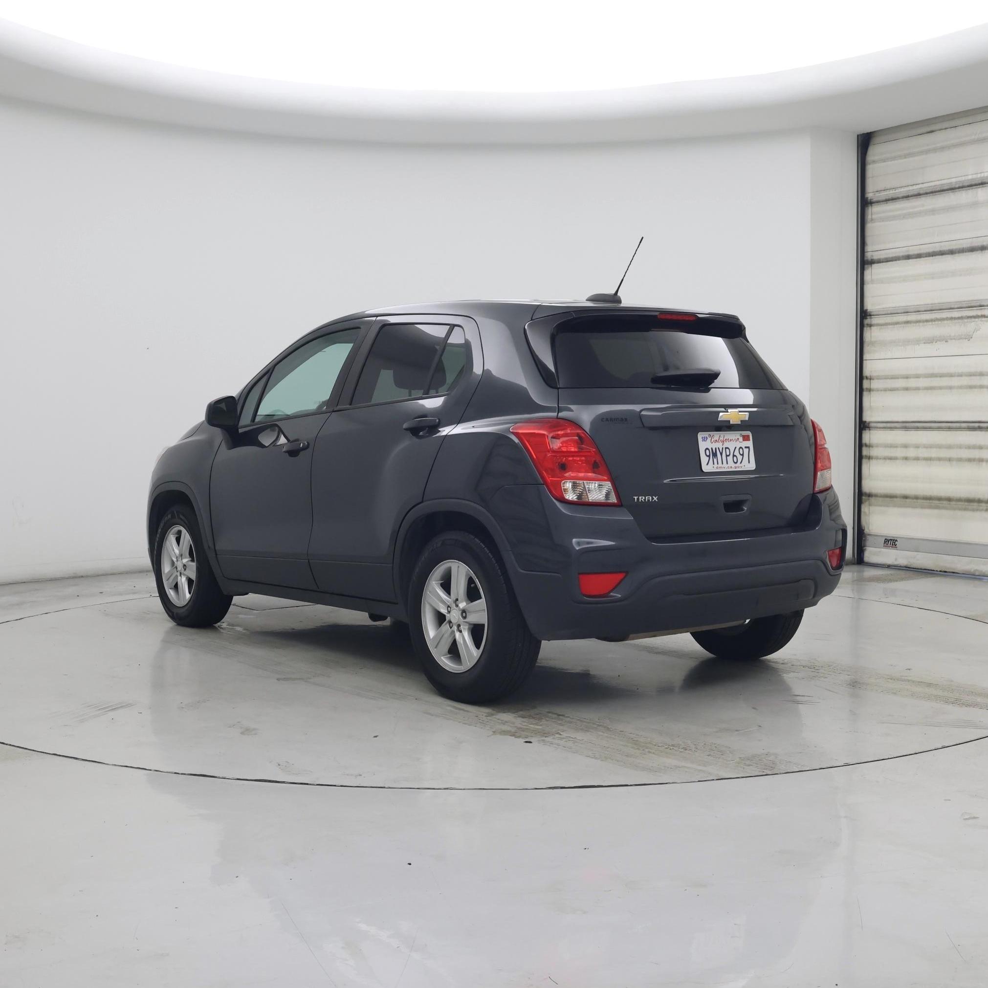 Thumbnail: 2019 Chevrolet Trax - 2