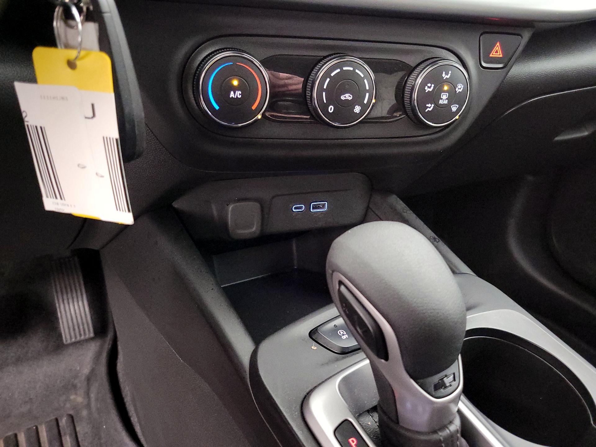 Thumbnail: 2024 Chevrolet Trax - 18