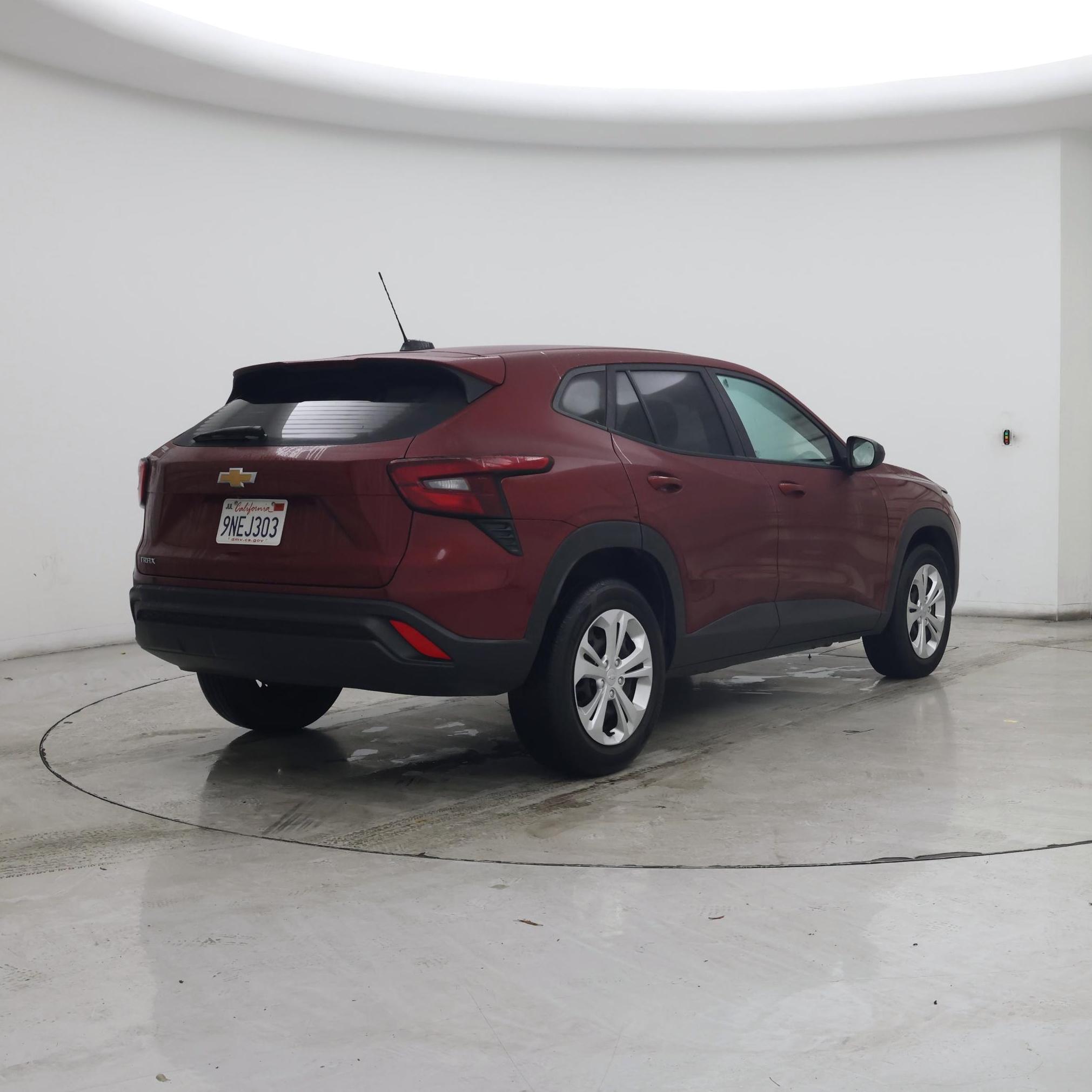 Thumbnail: 2024 Chevrolet Trax - 8