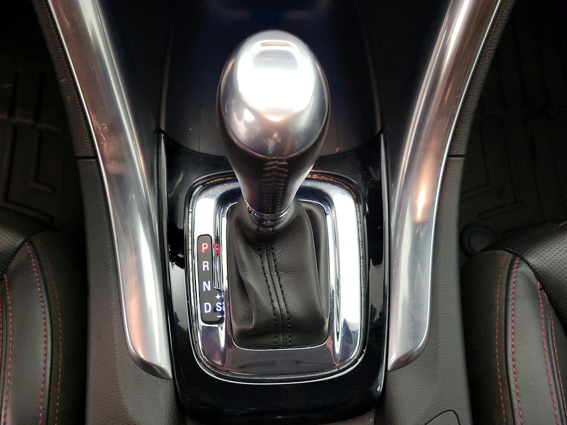 Thumbnail: 2017 Chevrolet  - 16