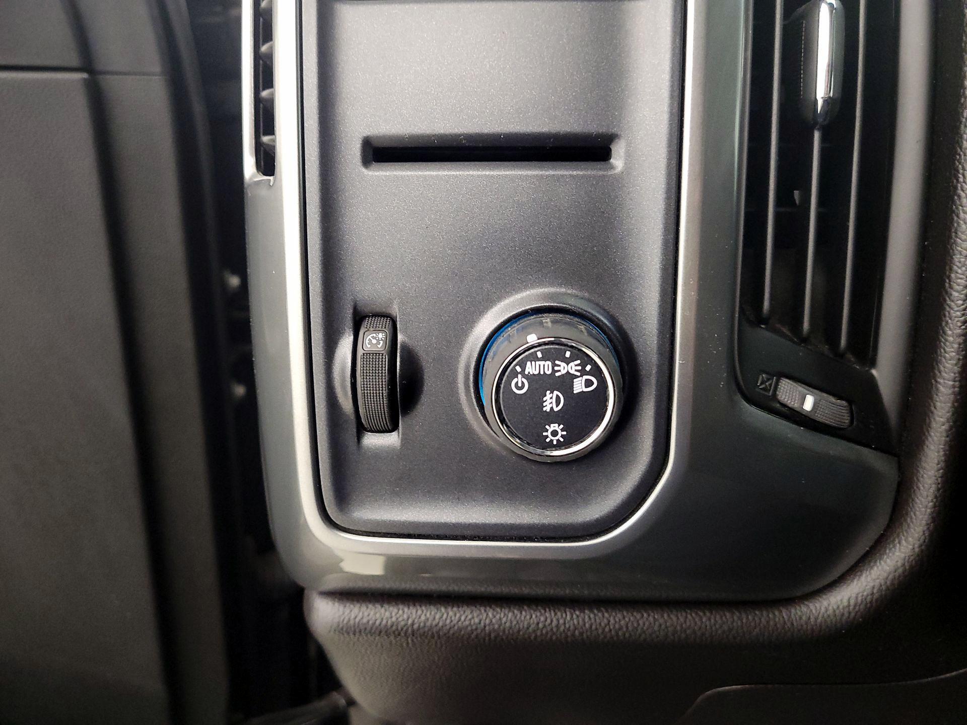 Thumbnail: 2014 Chevrolet Silverado 1500 - 13