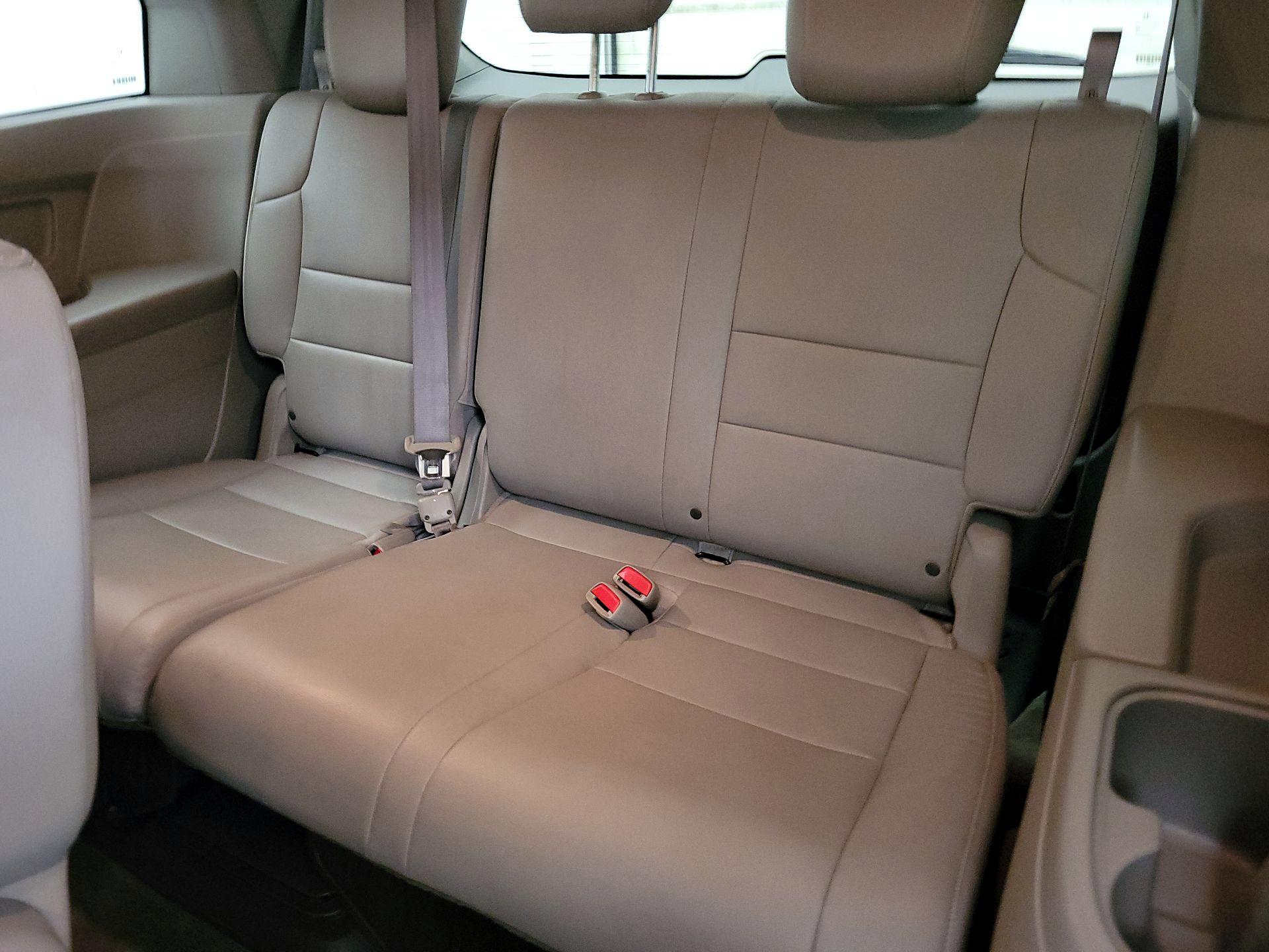 Thumbnail: 2015 Honda Odyssey - 20