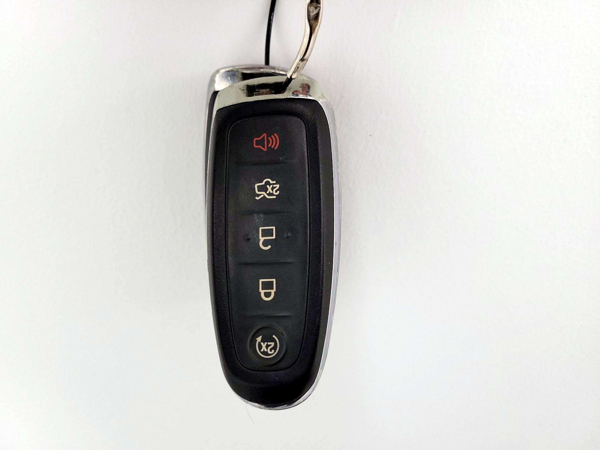 Thumbnail: 2015 Ford Focus - 20