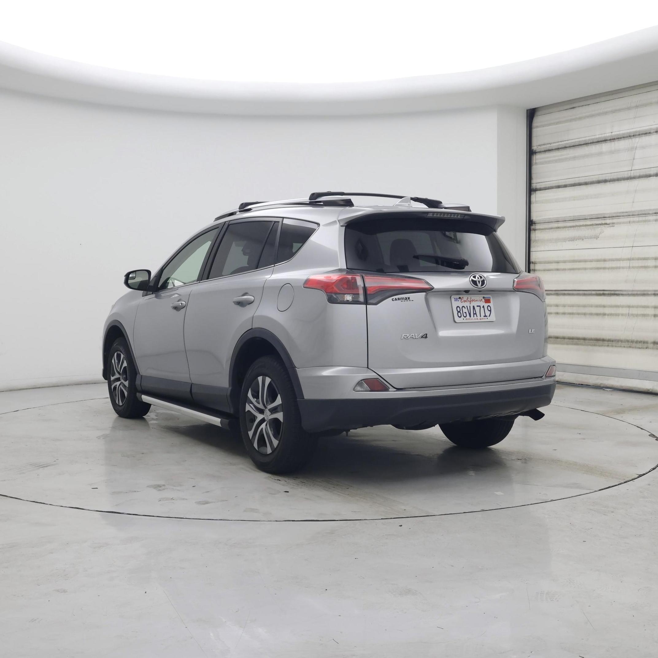 Thumbnail: 2018 Toyota RAV4 - 2