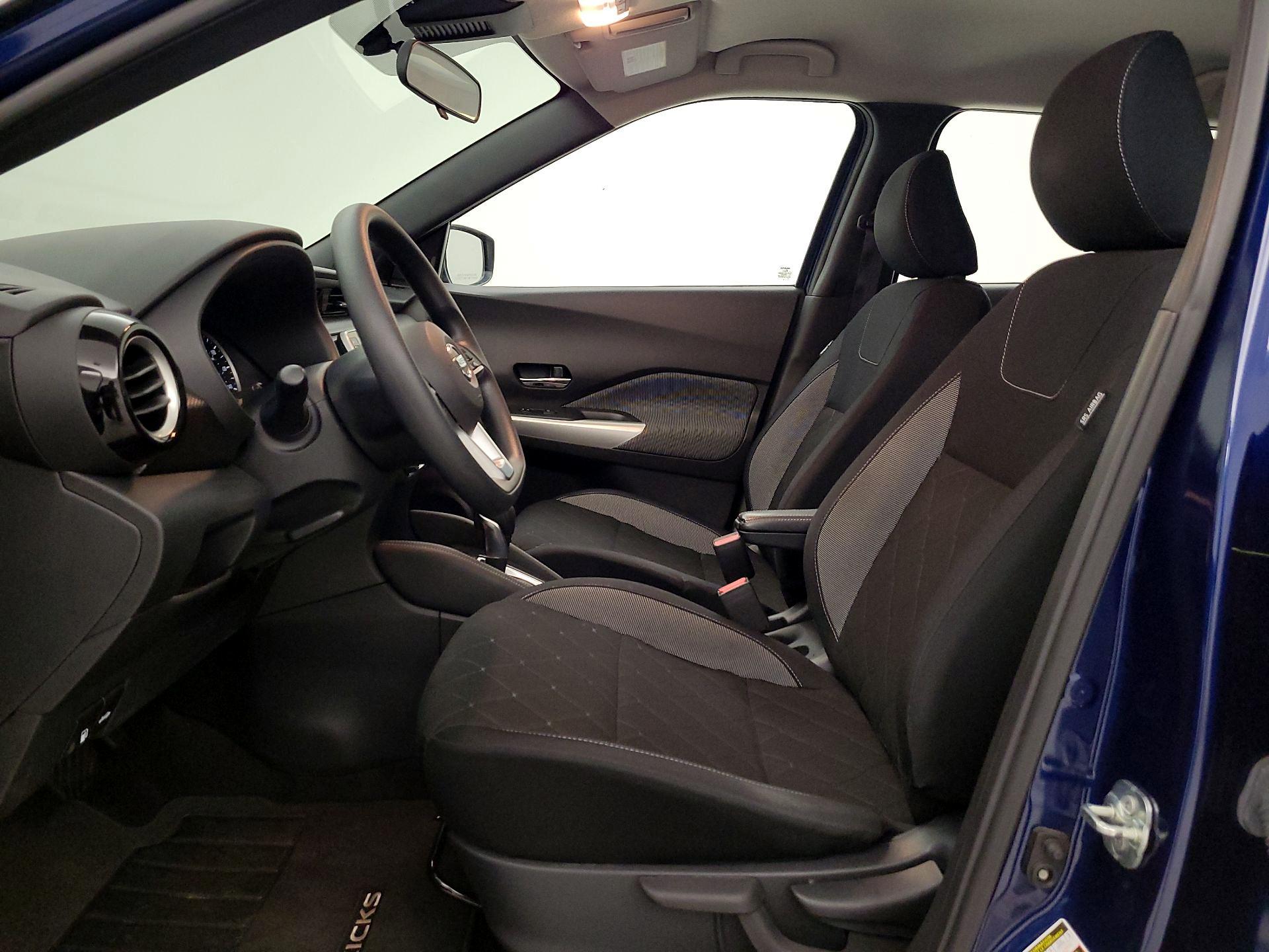 Thumbnail: 2020 Nissan Kicks - 11