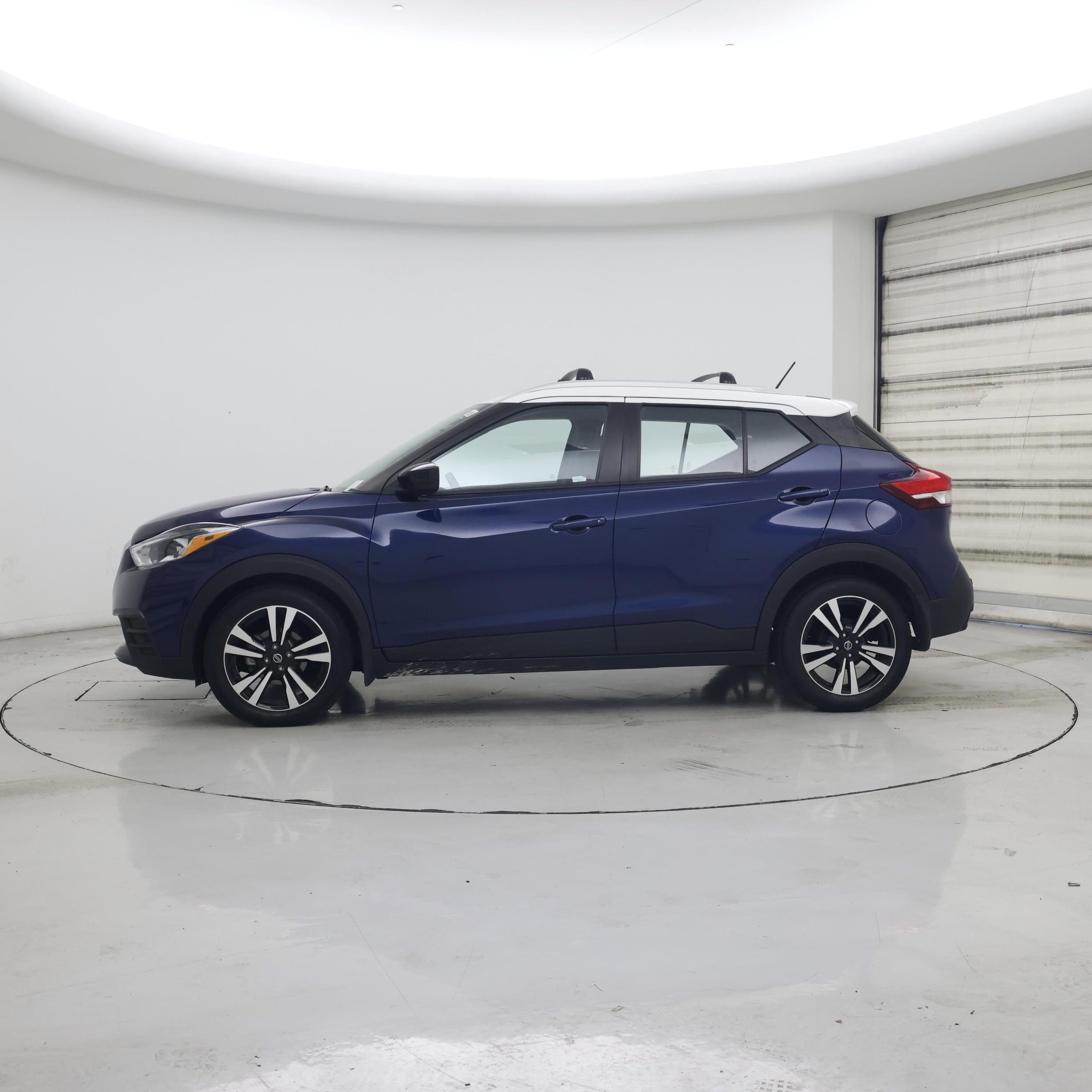 Thumbnail: 2020 Nissan Kicks - 3