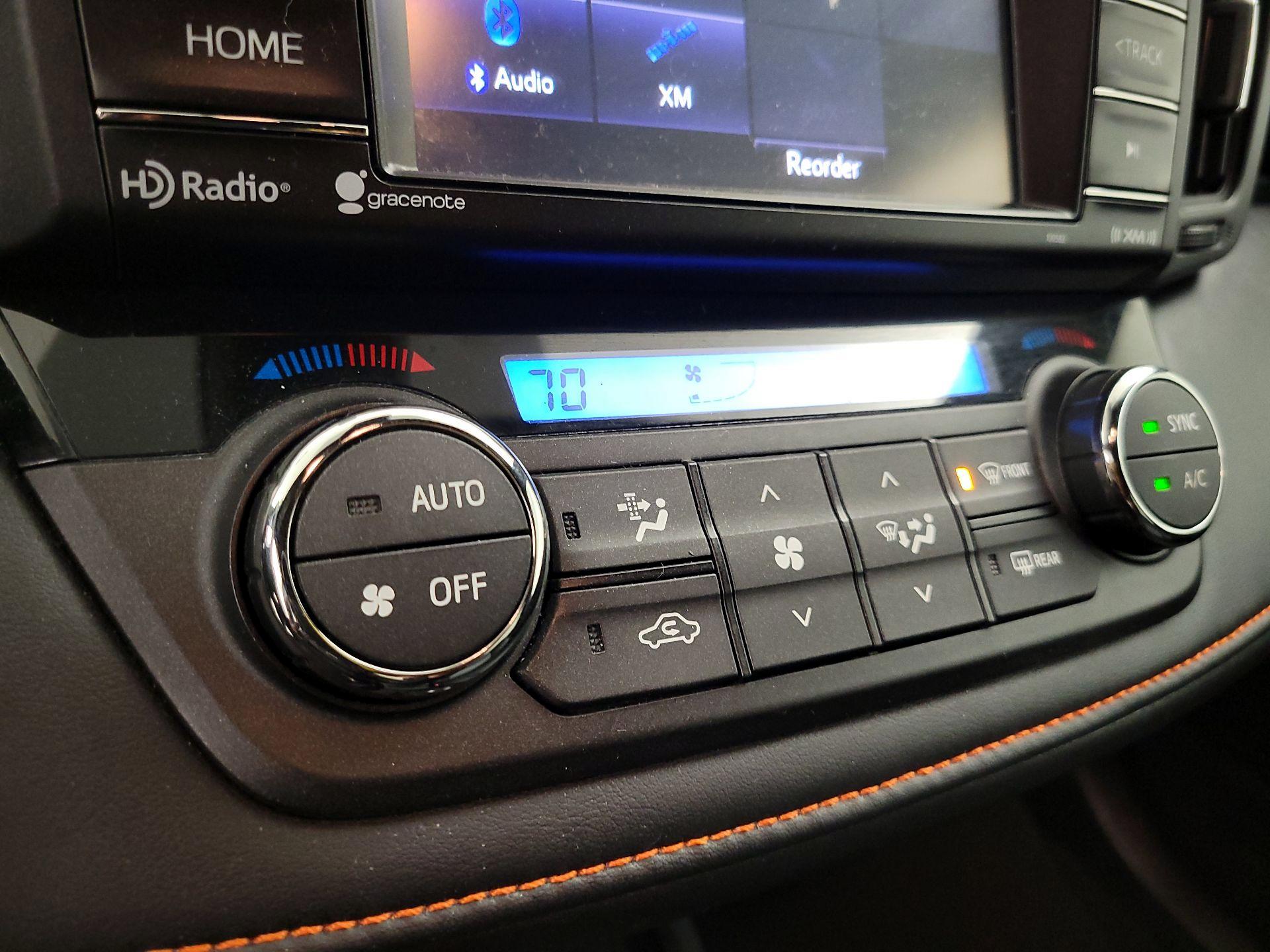 Thumbnail: 2017 Toyota RAV4 - 15