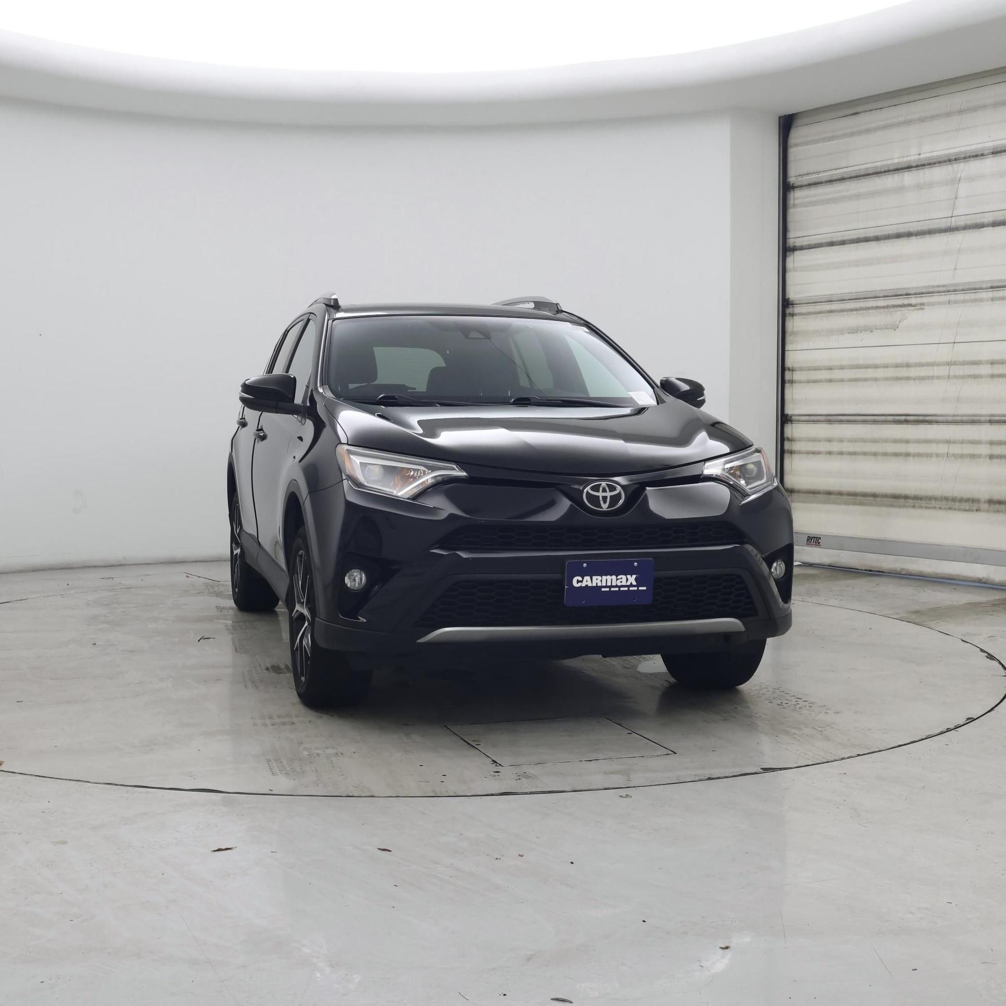 Thumbnail: 2017 Toyota RAV4 - 5