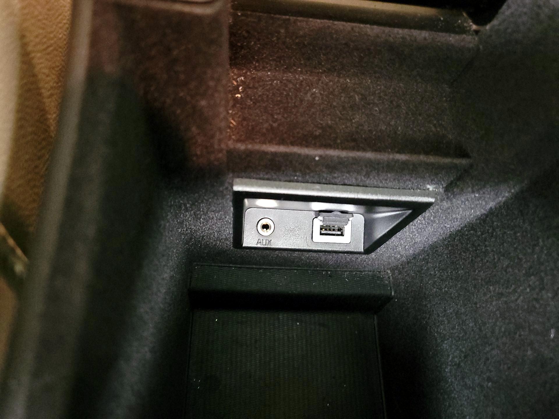 Thumbnail: 2017 Volvo XC60 - 19