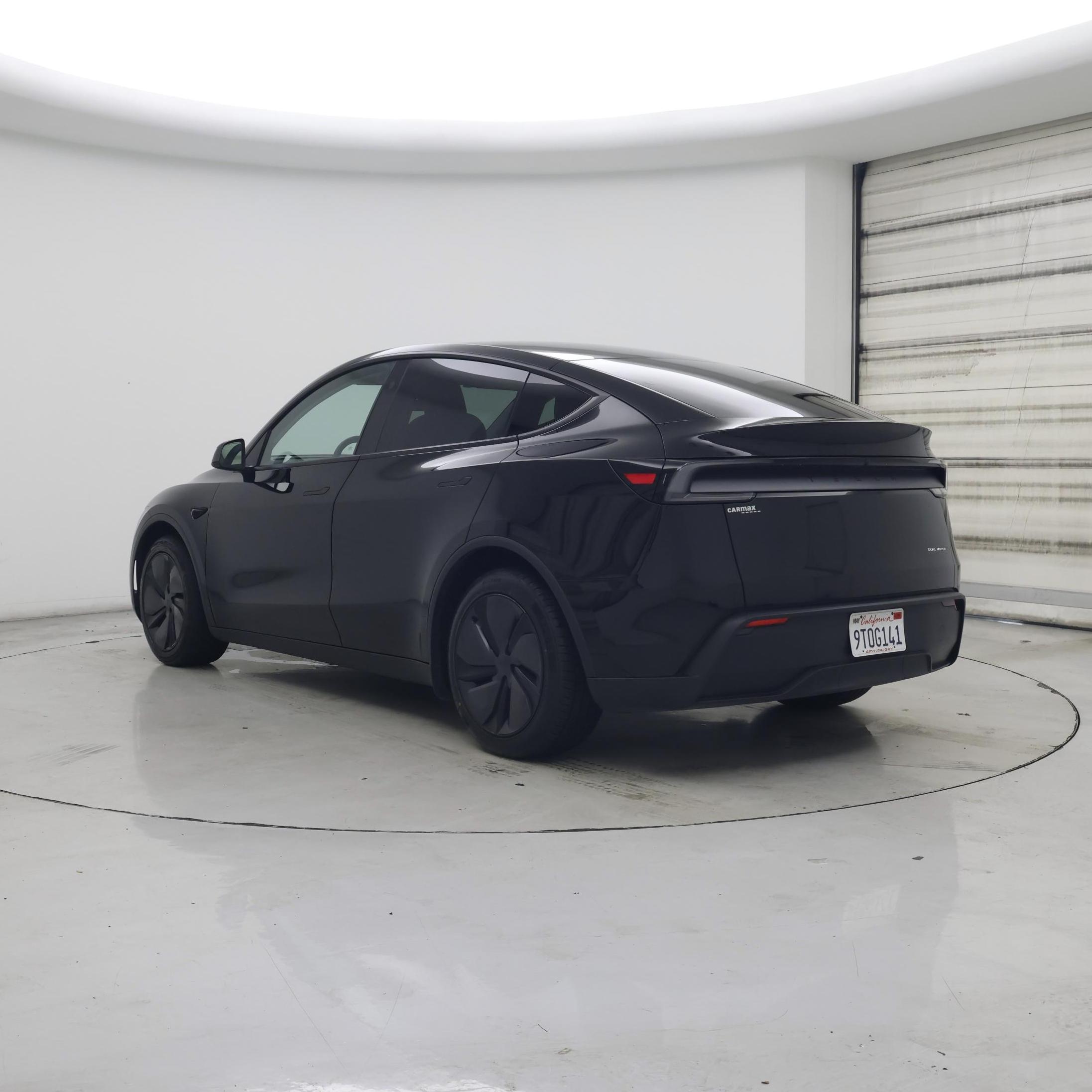 Thumbnail: 2026 Tesla Model Y - 2