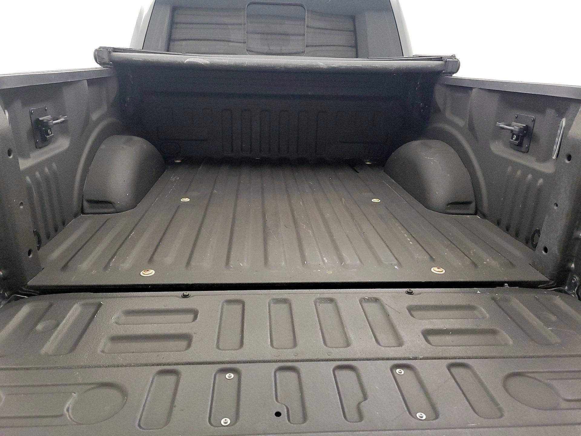 Thumbnail: 2016 Ford F-150 - 18