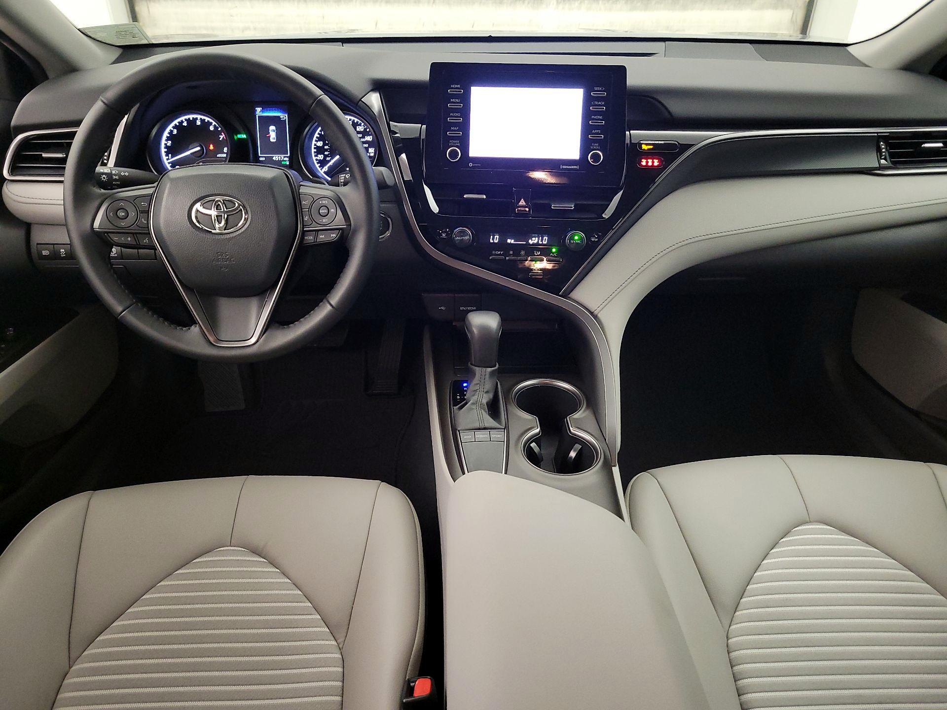 Thumbnail: 2022 Toyota Camry - 9