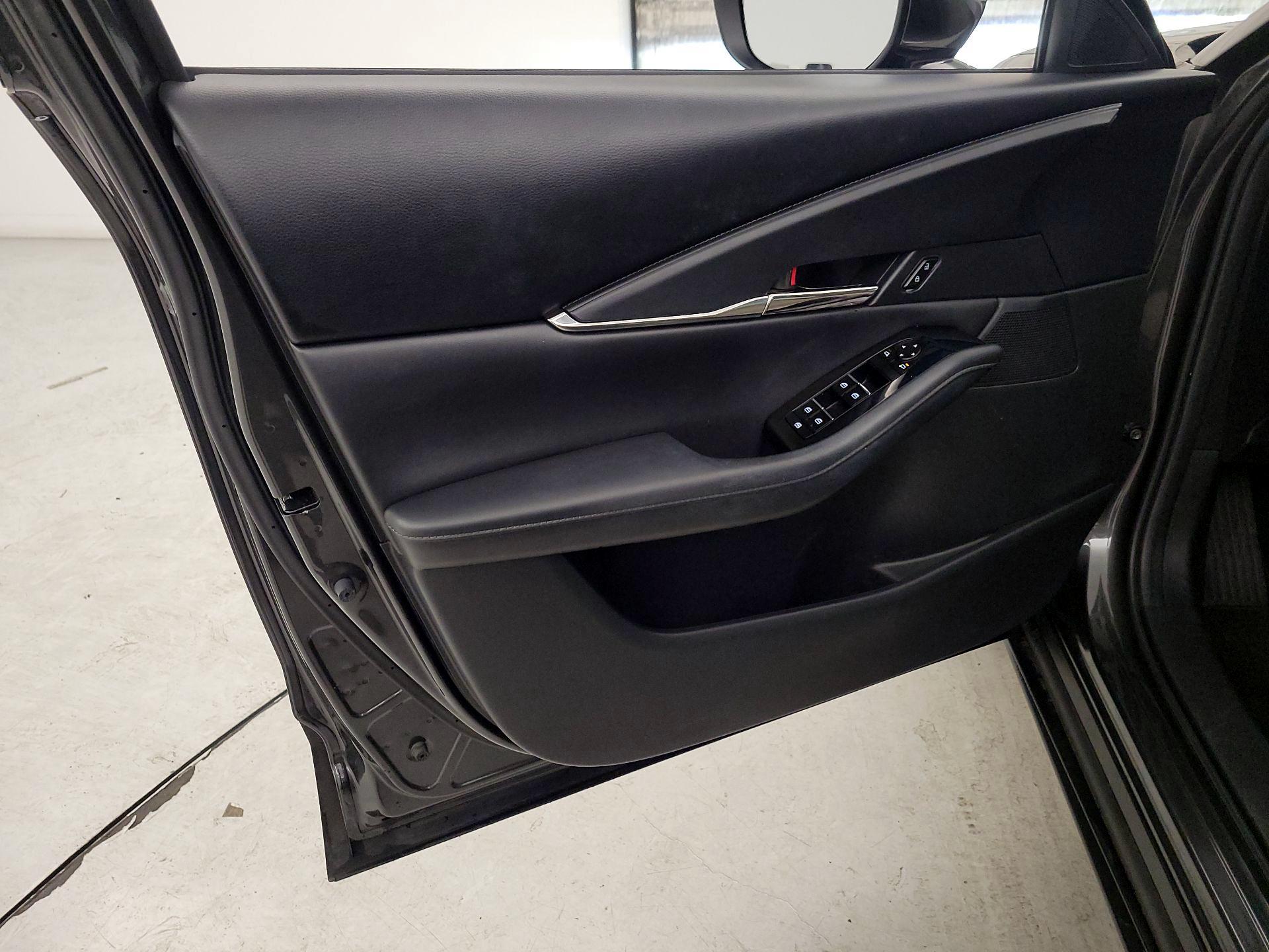 Thumbnail: 2022 Mazda CX-30 - 12