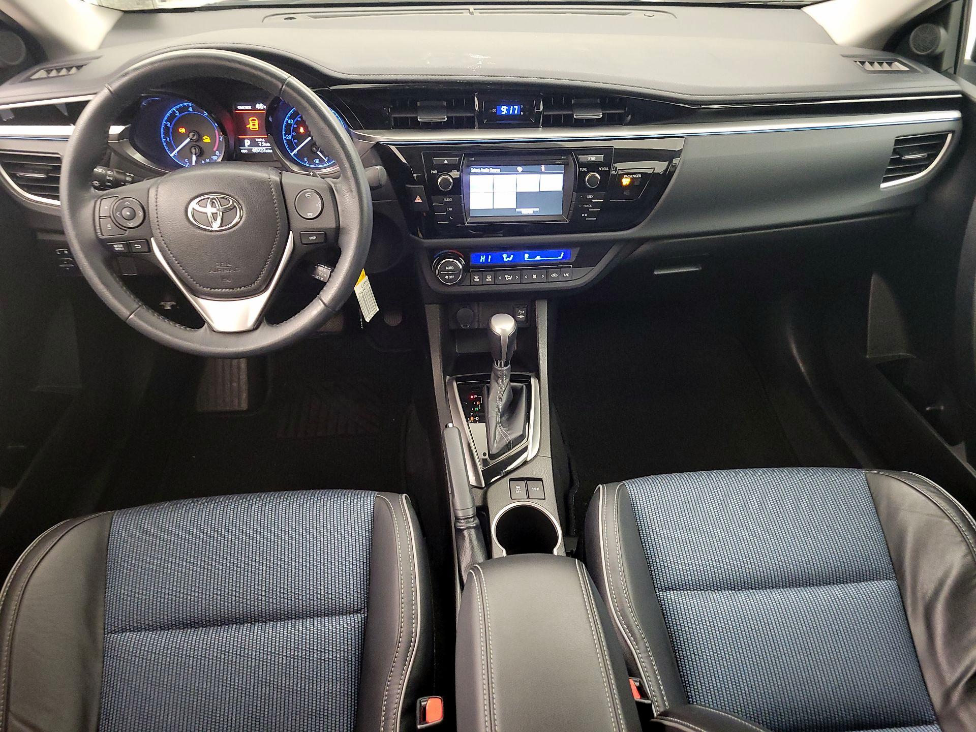 Thumbnail: 2015 Toyota Corolla - 9