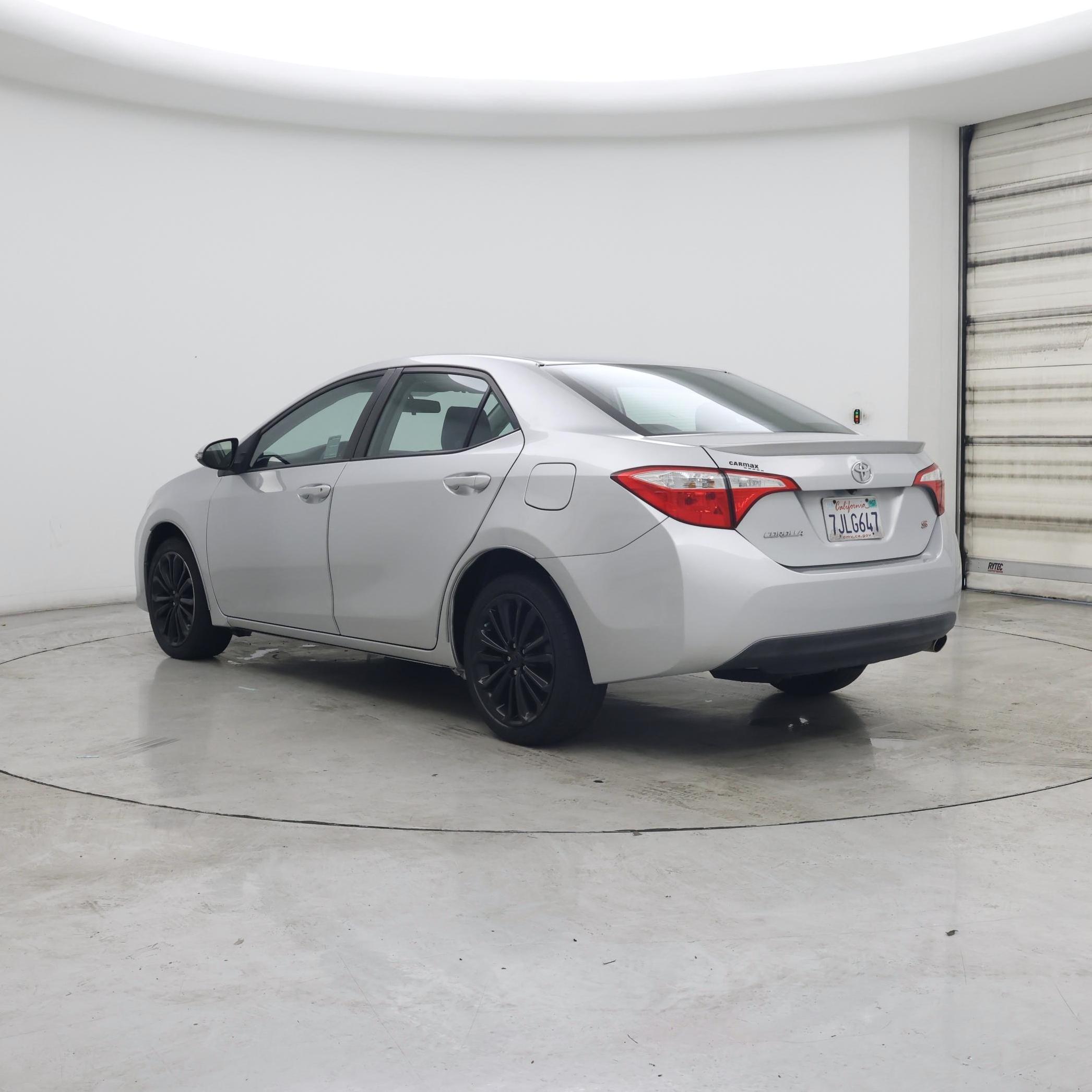 Thumbnail: 2015 Toyota Corolla - 2