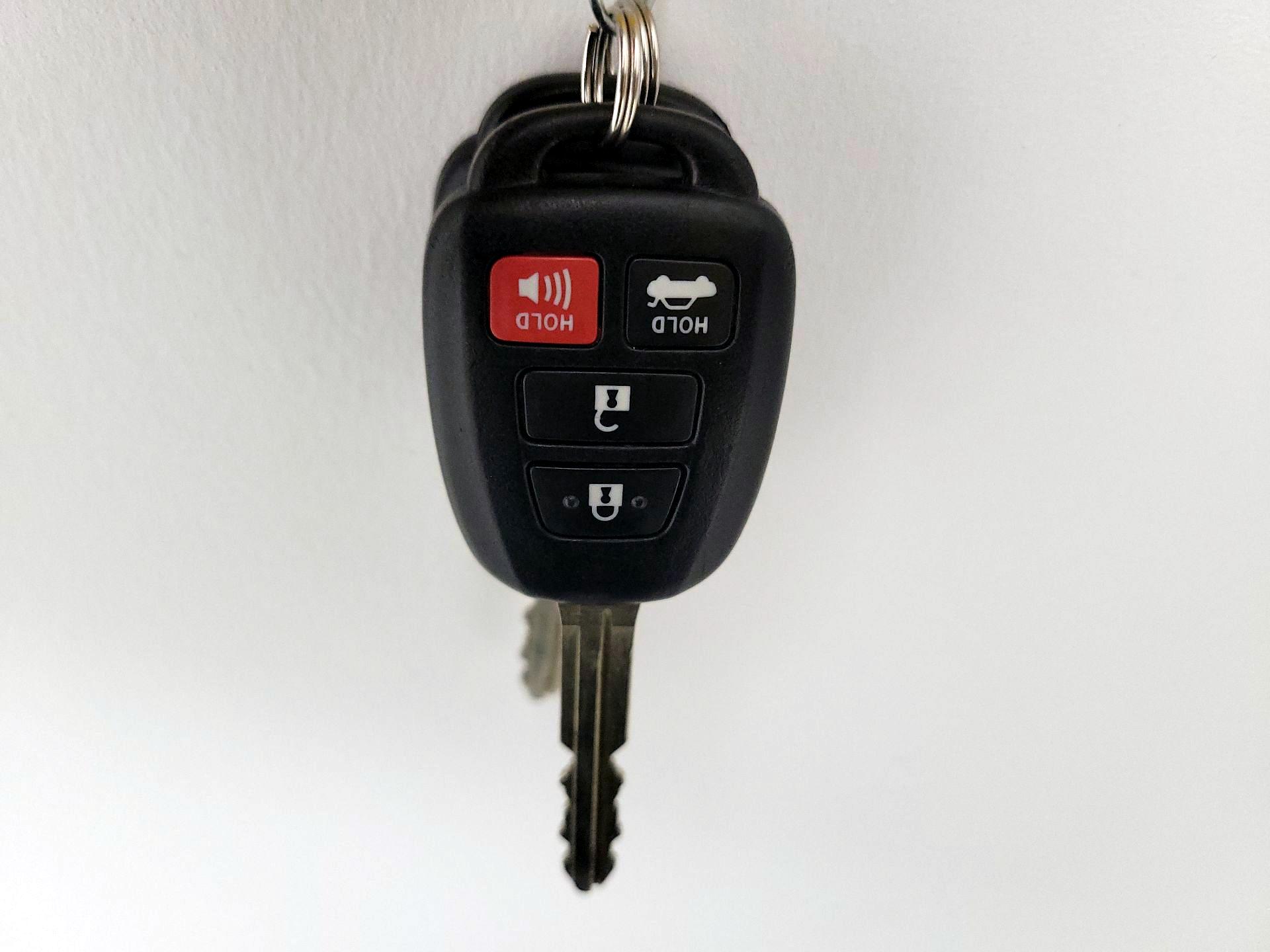 Thumbnail: 2015 Toyota Corolla - 20