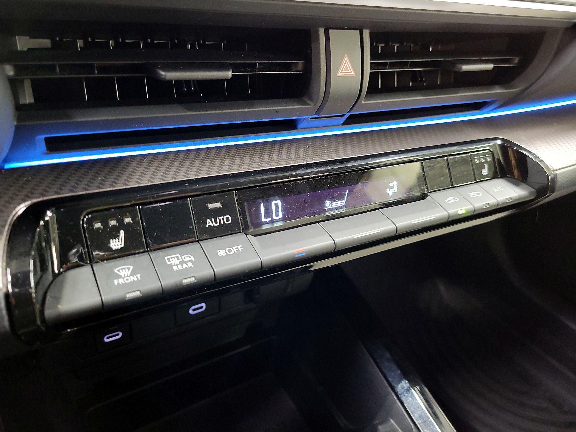 Thumbnail: 2025 Toyota Prius - 16