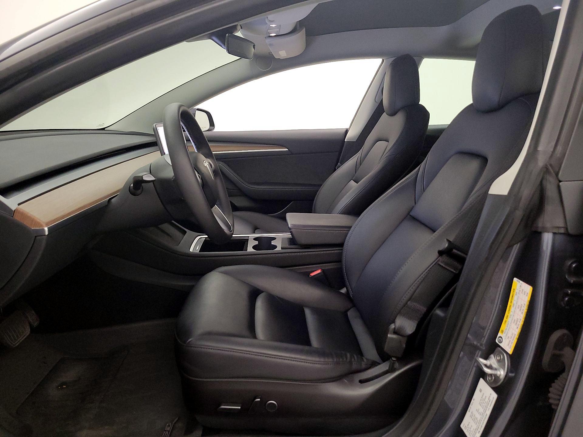 Thumbnail: 2023 Tesla Model 3 - 11