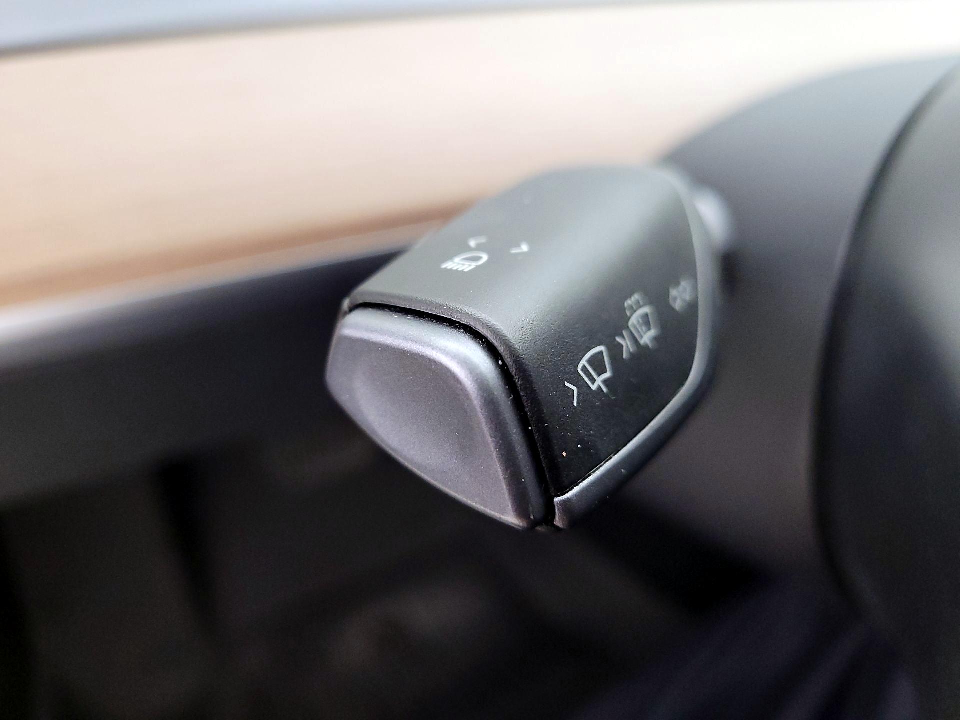 Thumbnail: 2023 Tesla Model 3 - 13