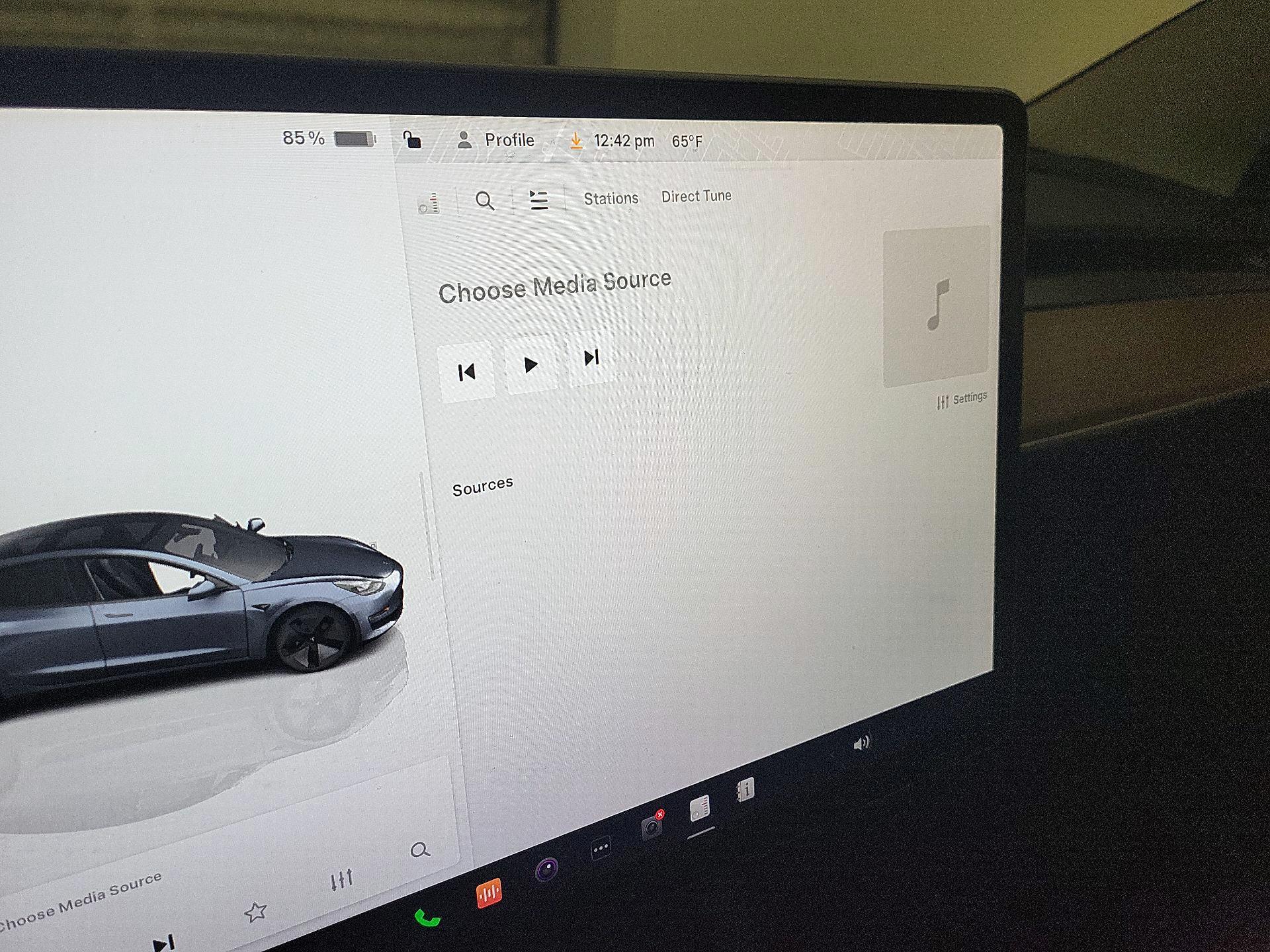 Thumbnail: 2023 Tesla Model 3 - 15
