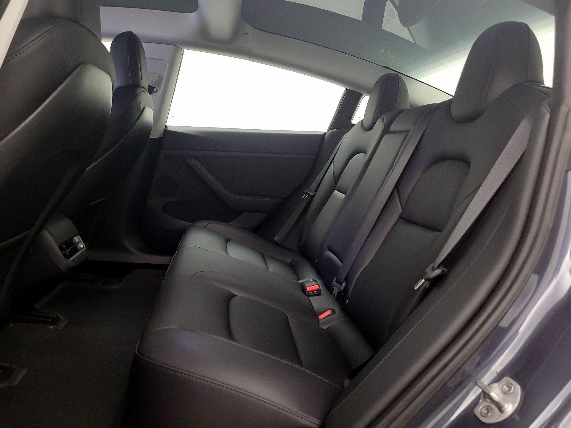 Thumbnail: 2023 Tesla Model 3 - 18