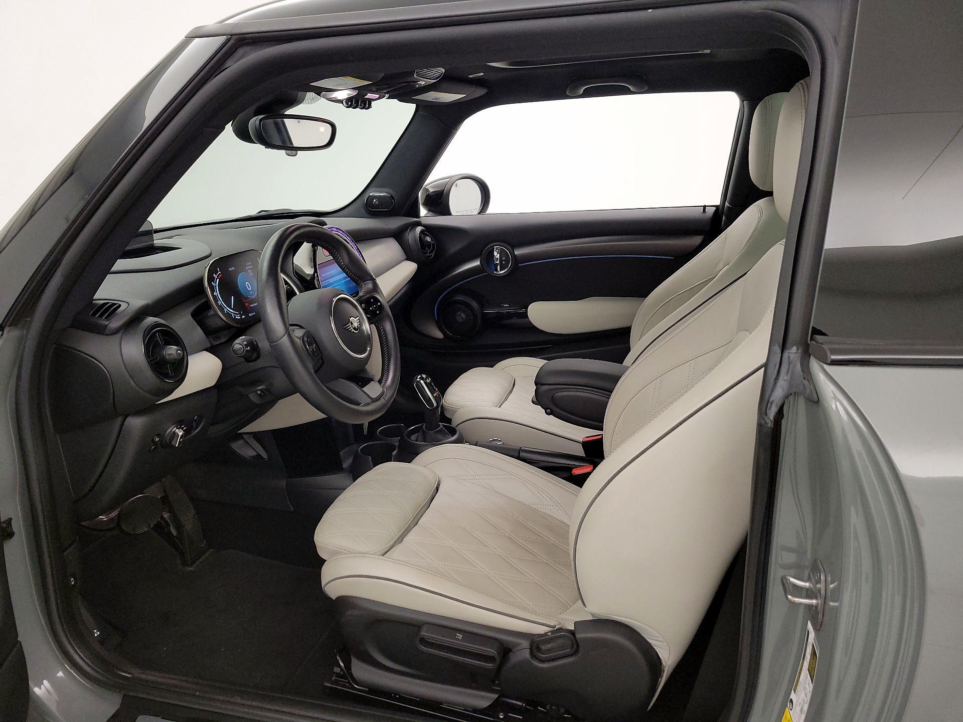 Thumbnail: 2022 MINI Cooper Hardtop - 11