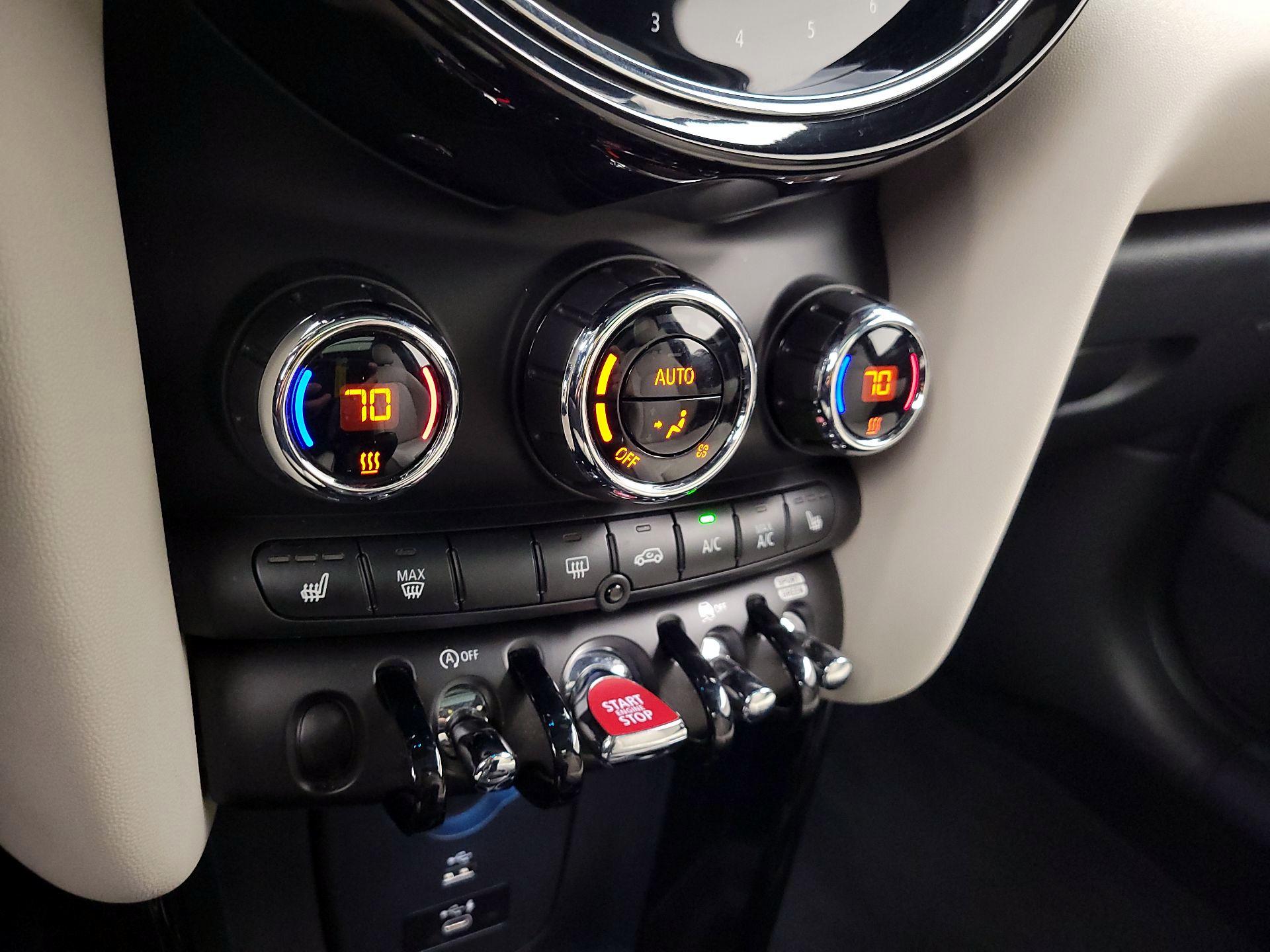 Thumbnail: 2022 MINI Cooper Hardtop - 16