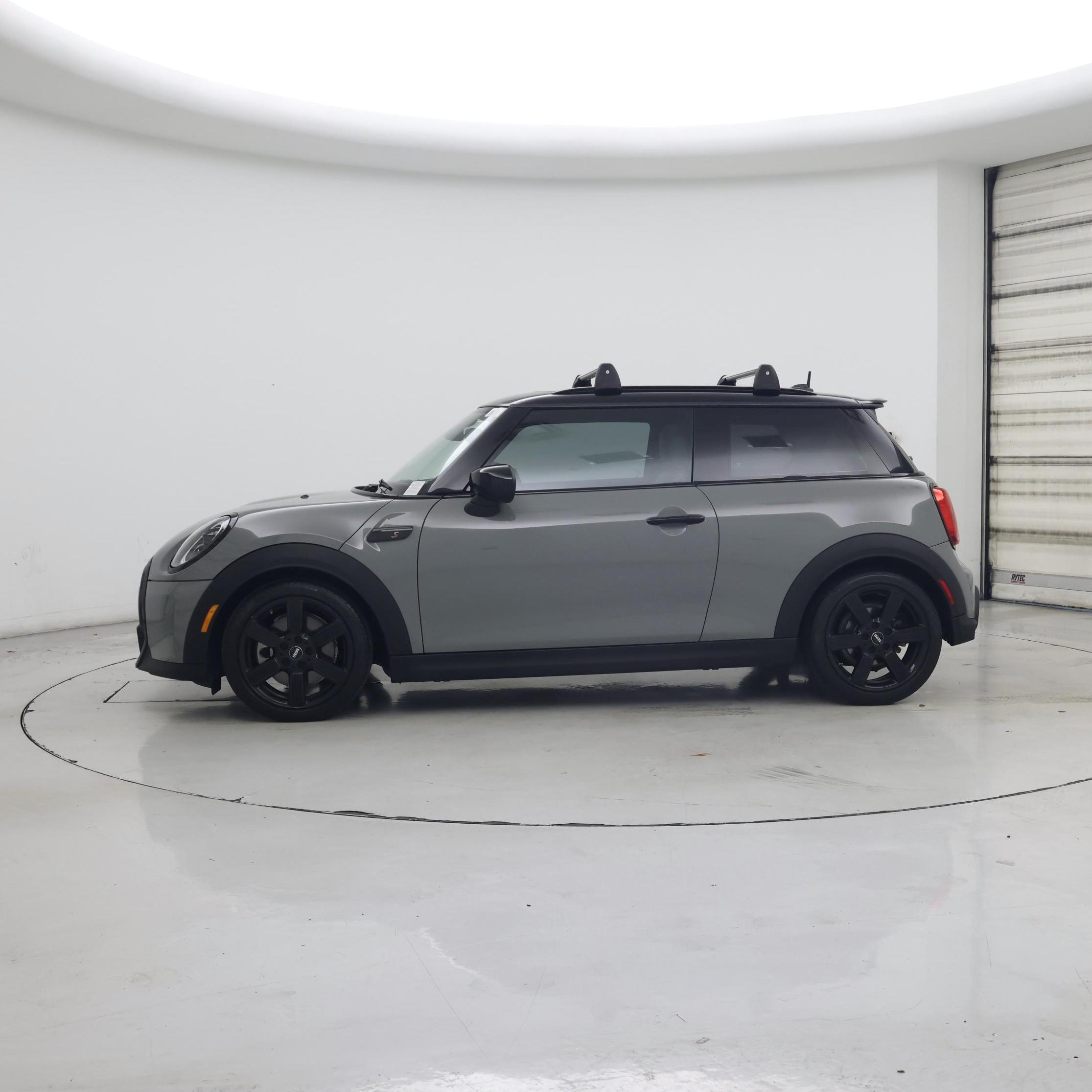 Thumbnail: 2022 MINI Cooper Hardtop - 3