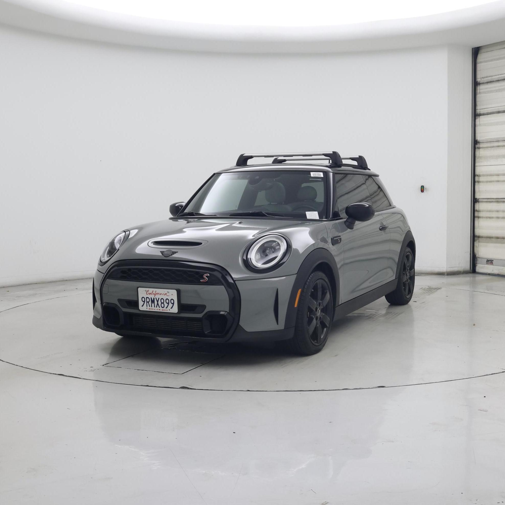 Thumbnail: 2022 MINI Cooper Hardtop - 4