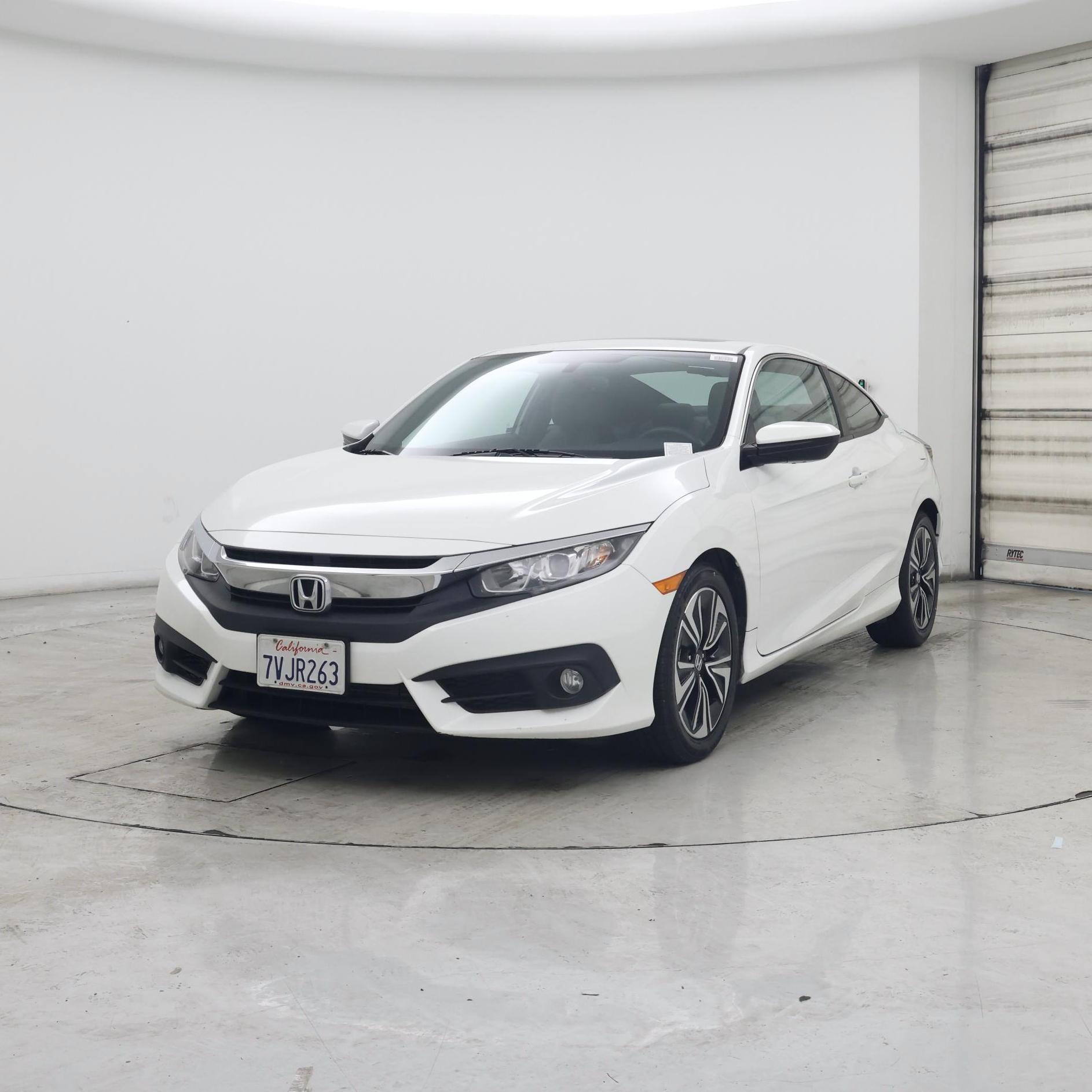 Thumbnail: 2016 Honda Civic - 4