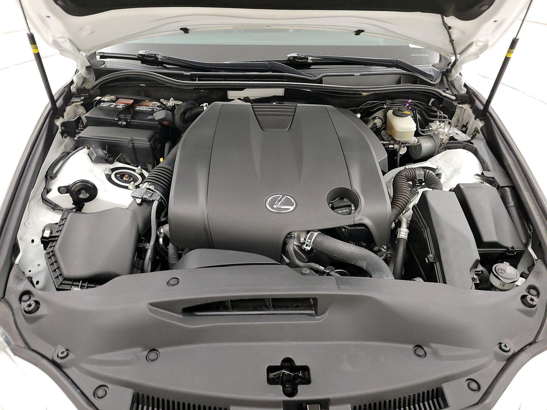 Thumbnail: 2015 Lexus IS - 19