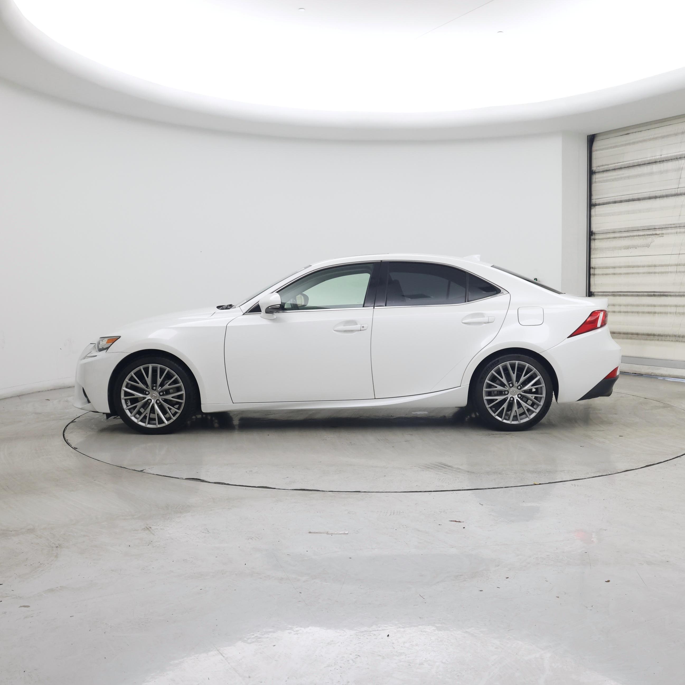 Thumbnail: 2015 Lexus IS - 3