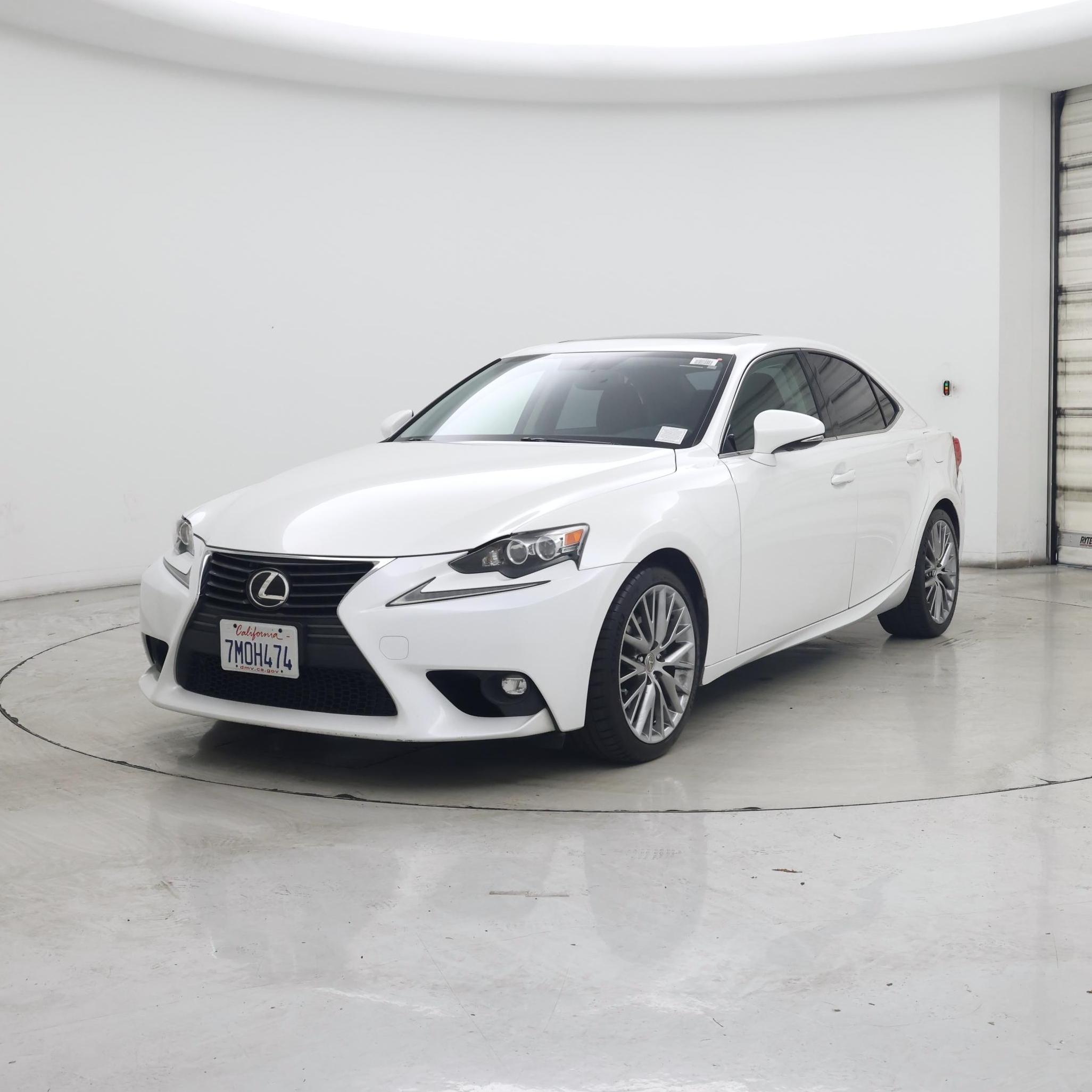 Thumbnail: 2015 Lexus IS - 4