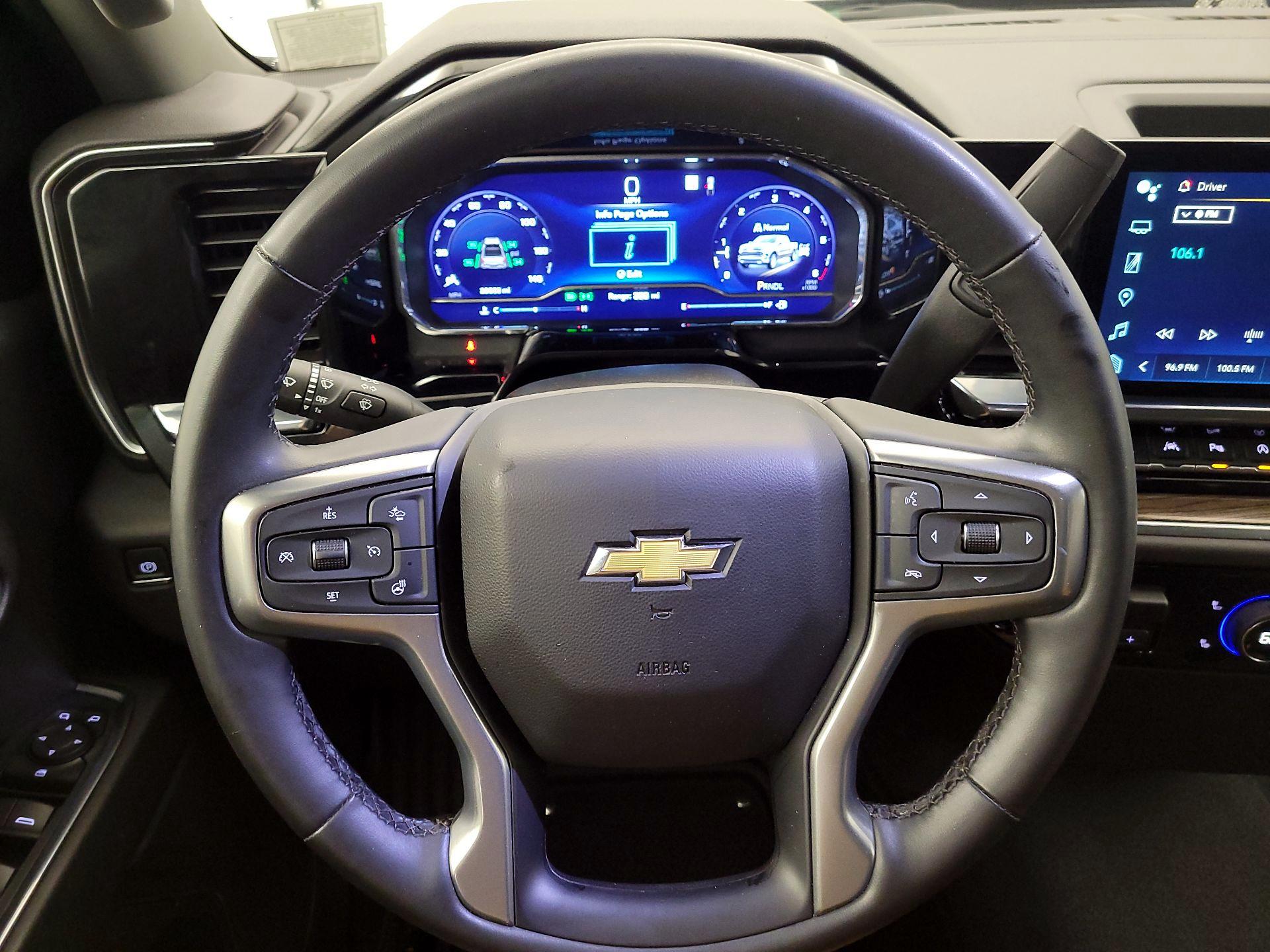 Thumbnail: 2023 Chevrolet Silverado 1500 - 10