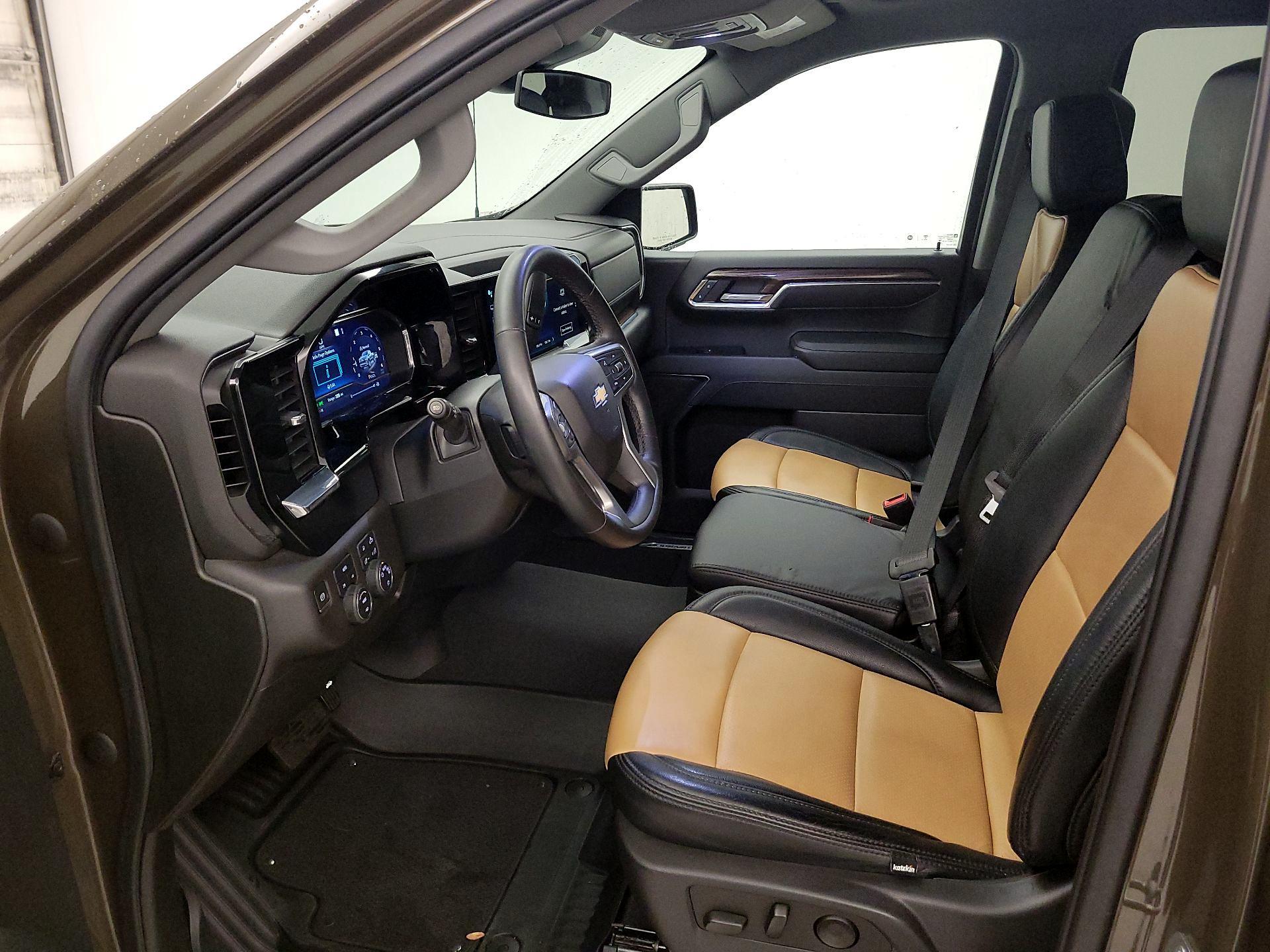 Thumbnail: 2023 Chevrolet Silverado 1500 - 11